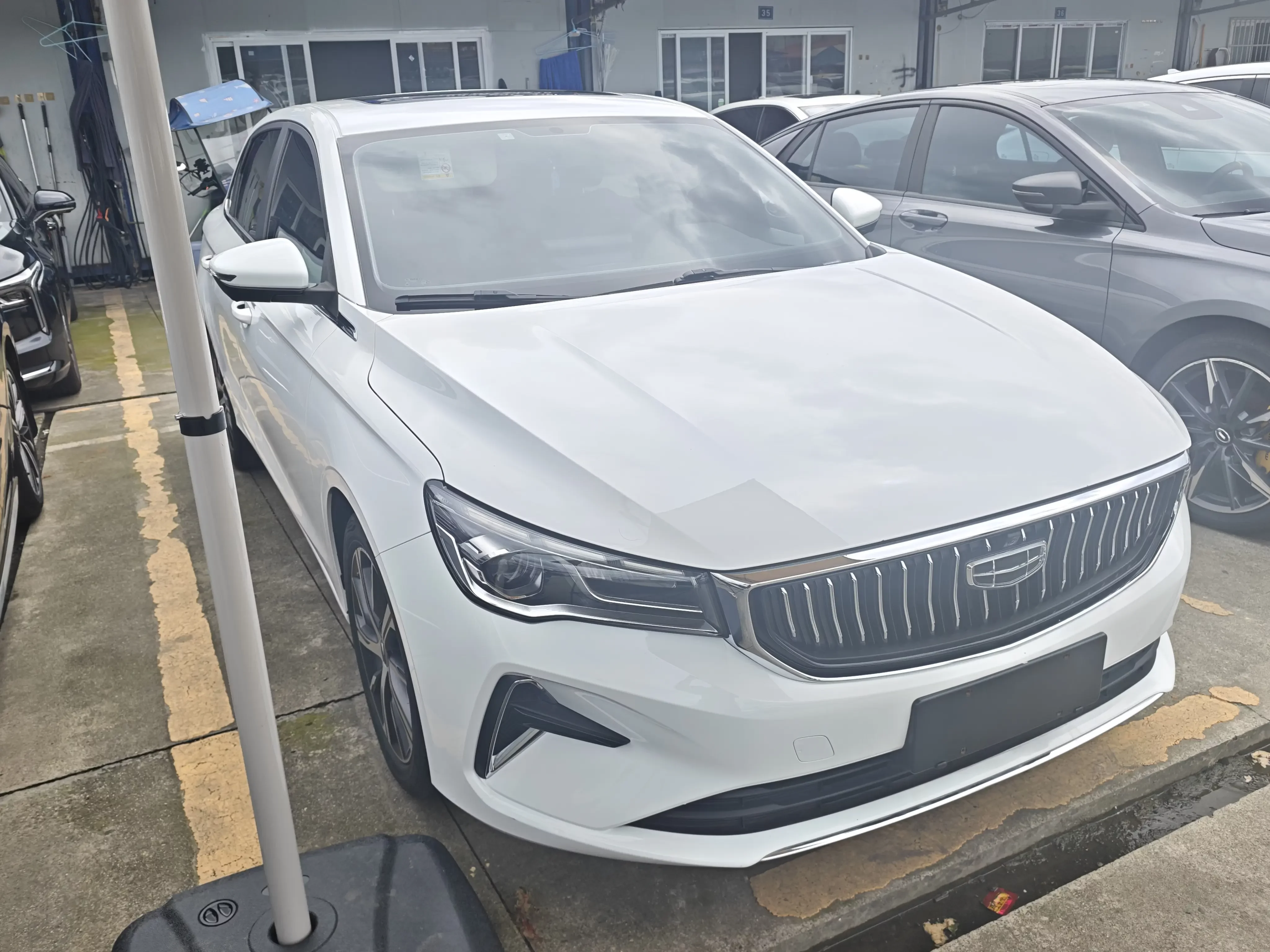Geely emgrand