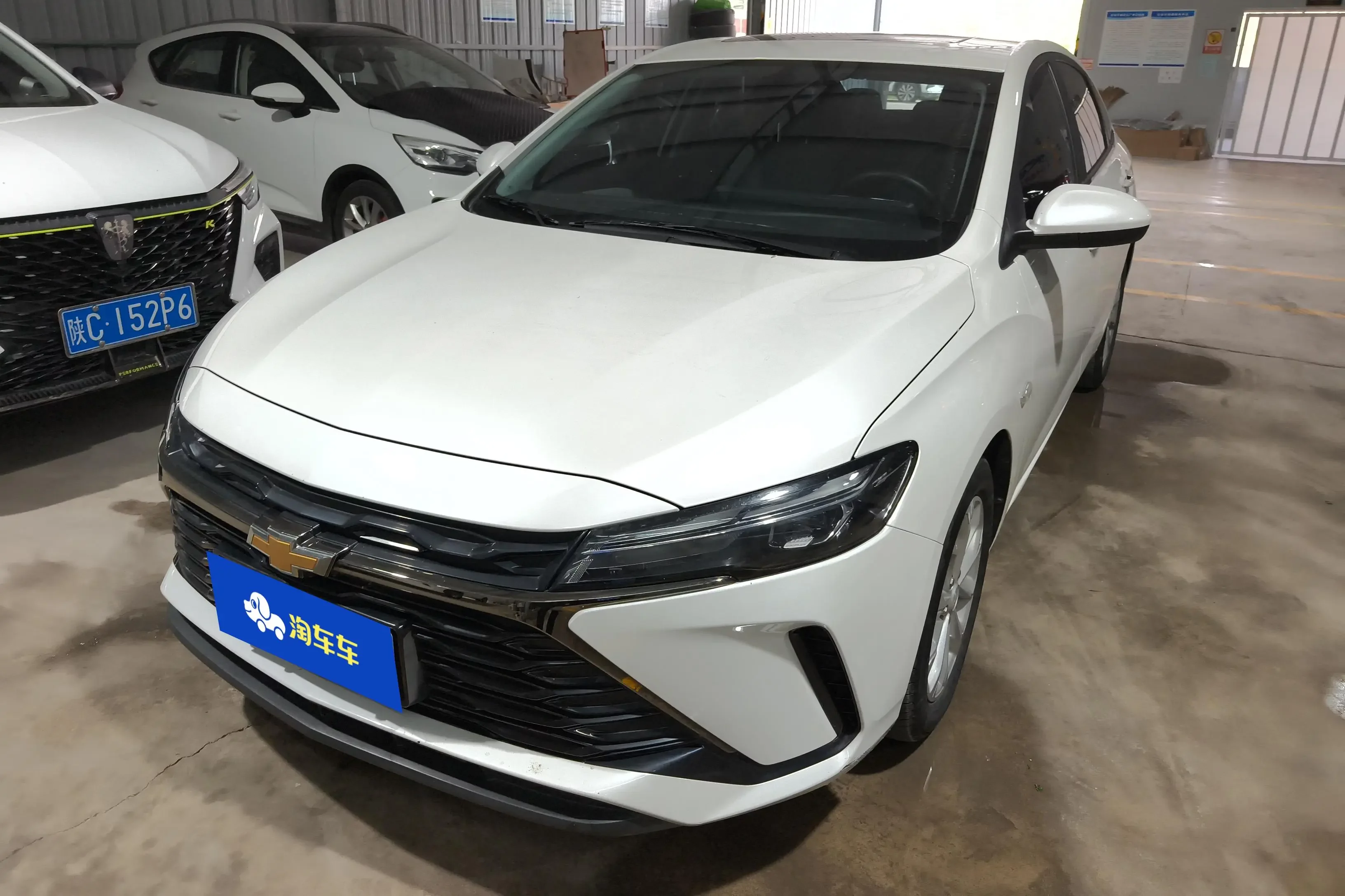 Chevrolet Monza (Cruze)  из Китая