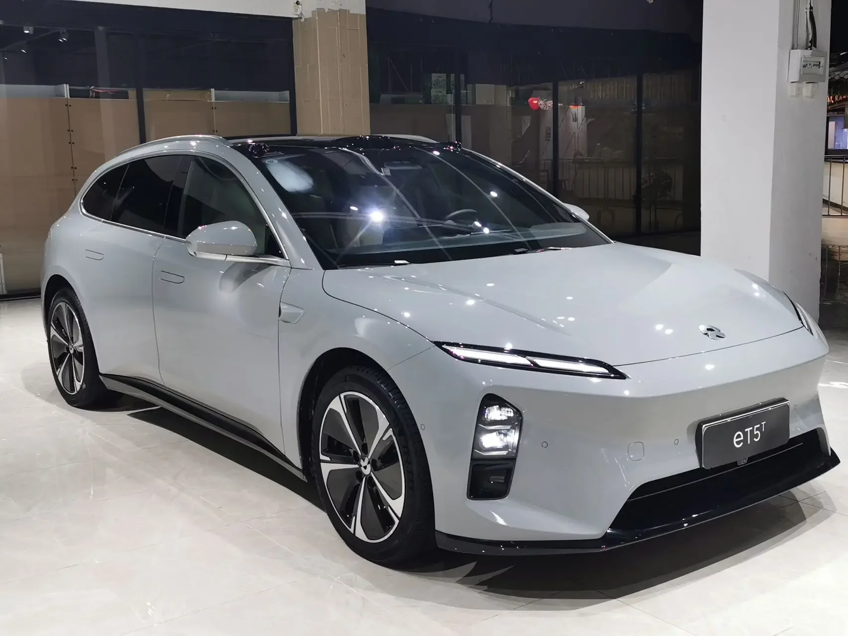 NIO ET5T