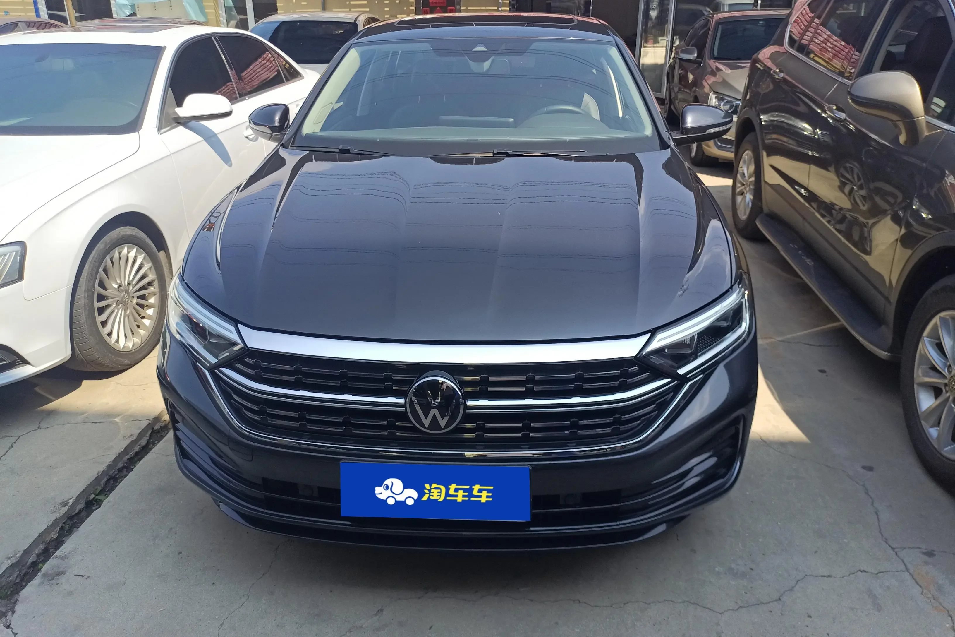 Volkswagen Sagitar