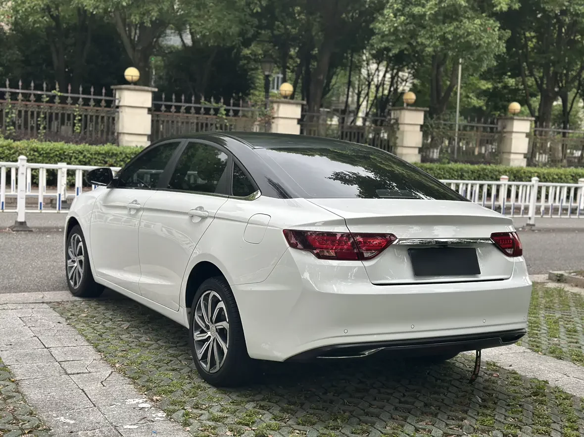 Geely Emgrand GL