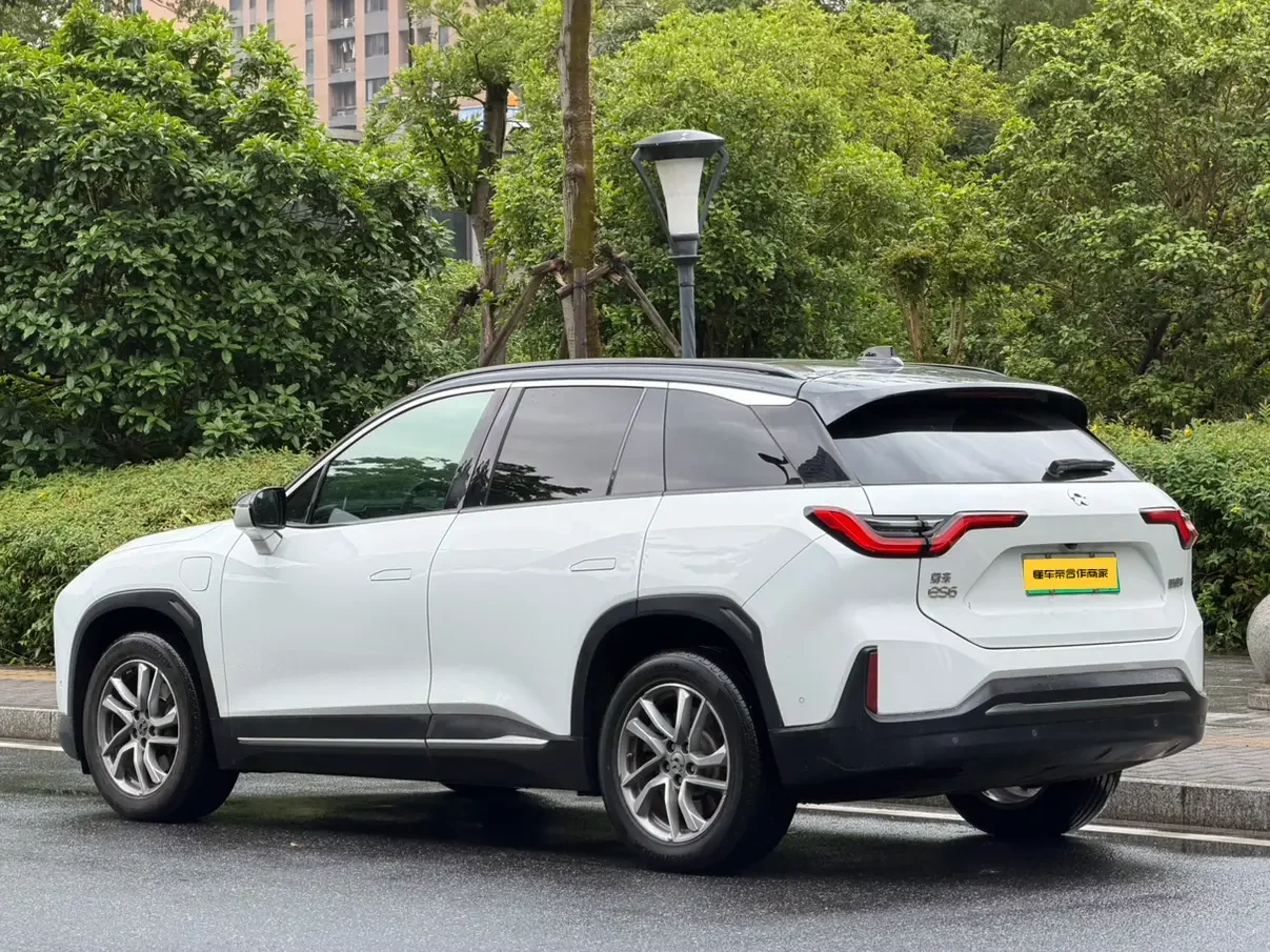 NIO ES6