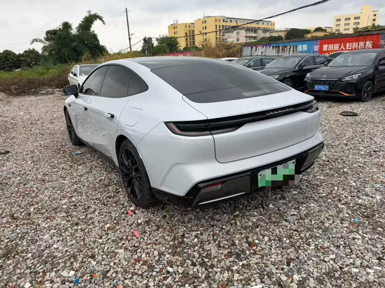 Geely Galaxy E8