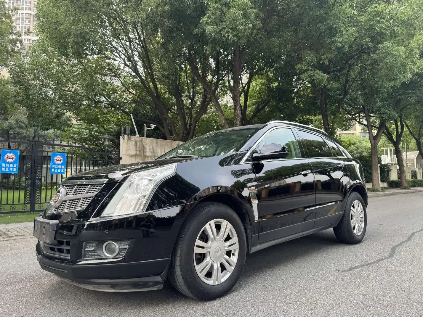 Cadillac SRX  из Китая