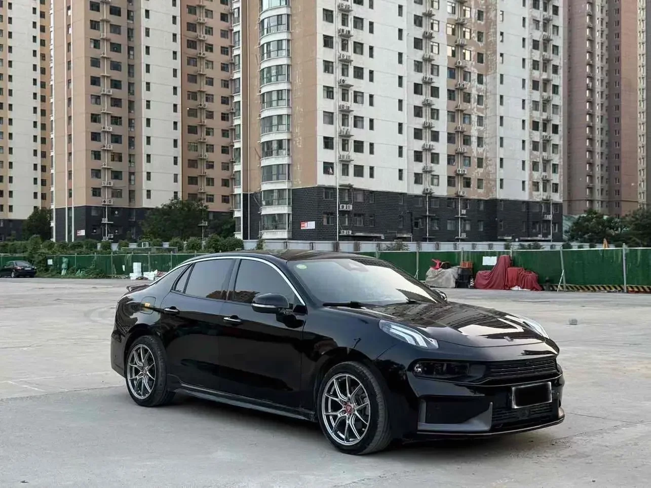 Lynk & Co 03