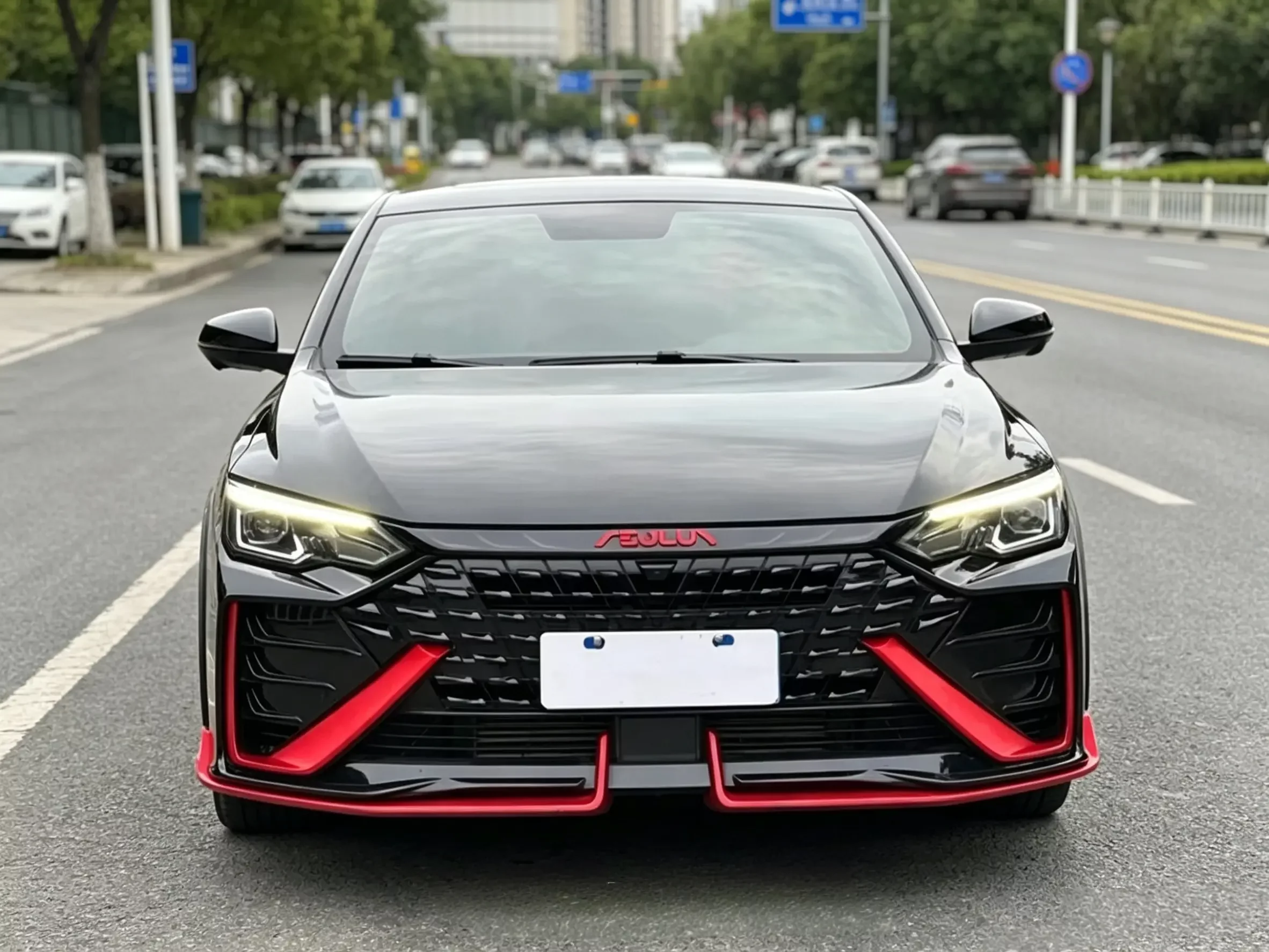 Dongfeng Yixuan MAX