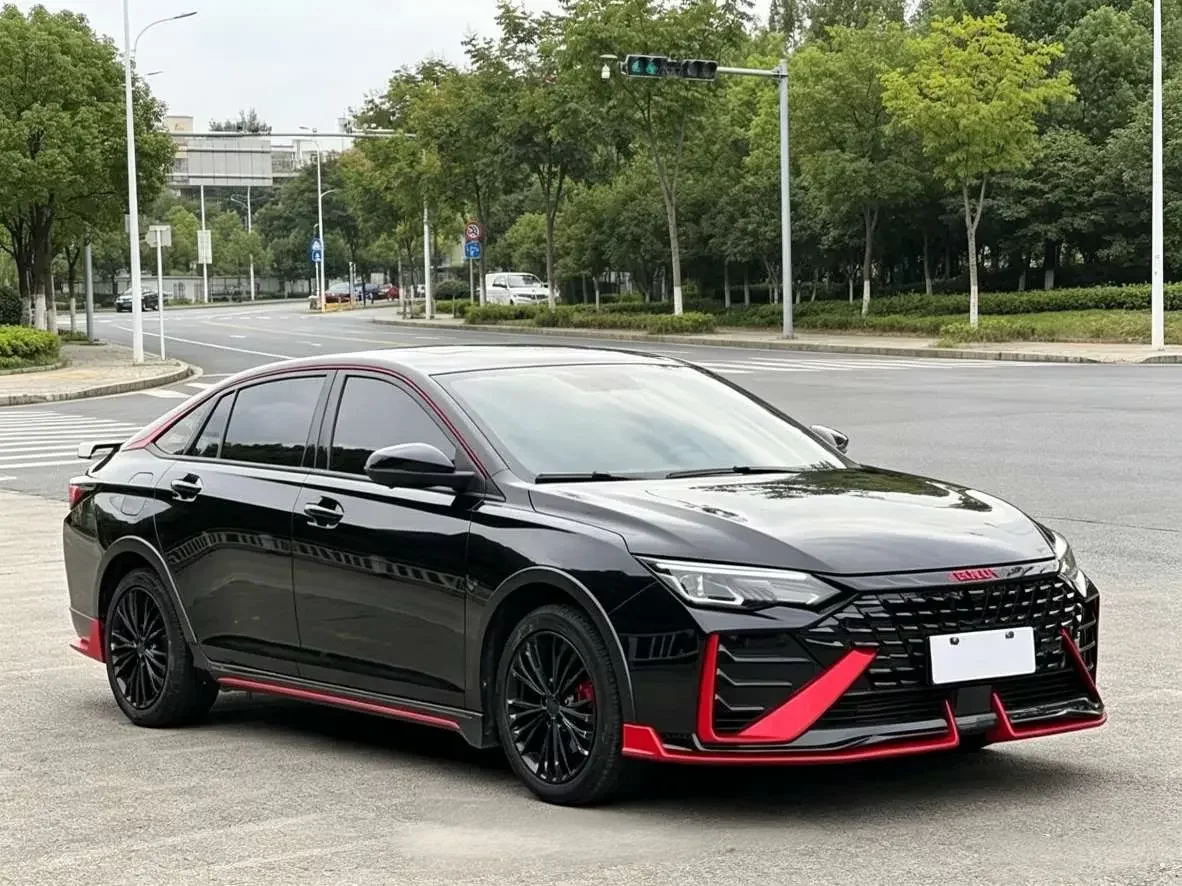 Dongfeng Yixuan MAX