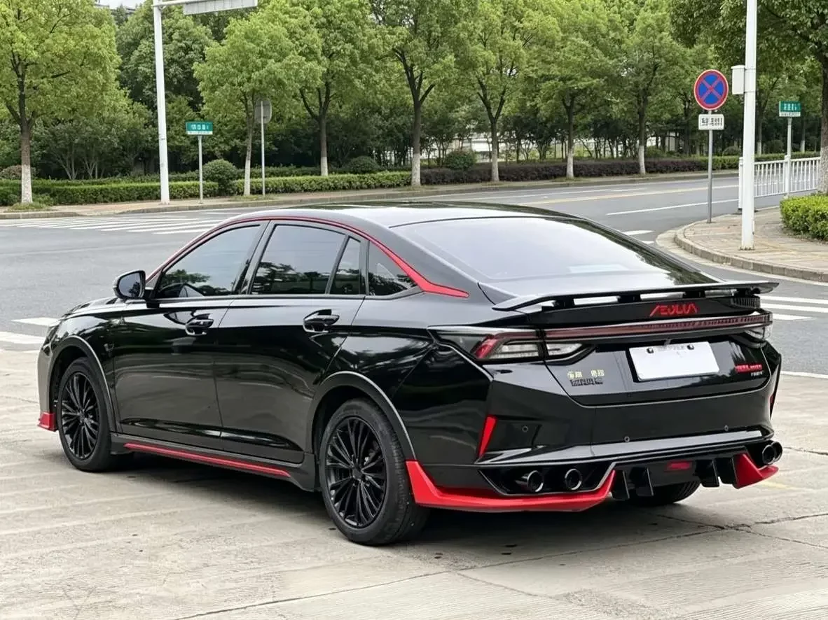 Dongfeng Yixuan MAX