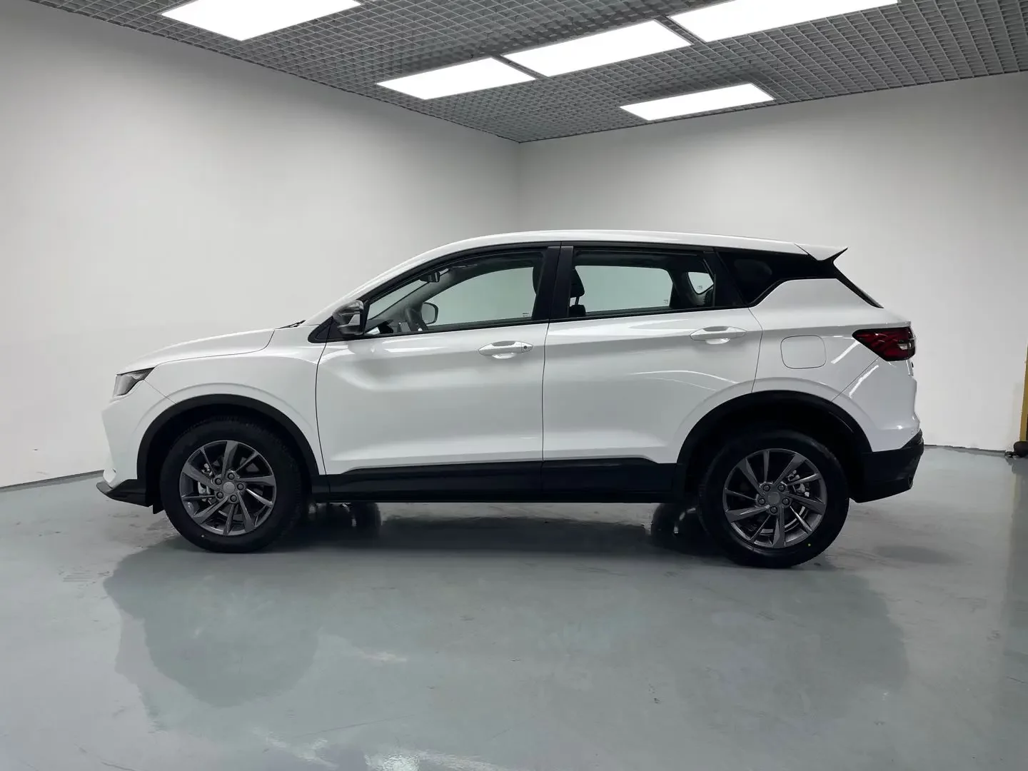 Geely Coolray SX11