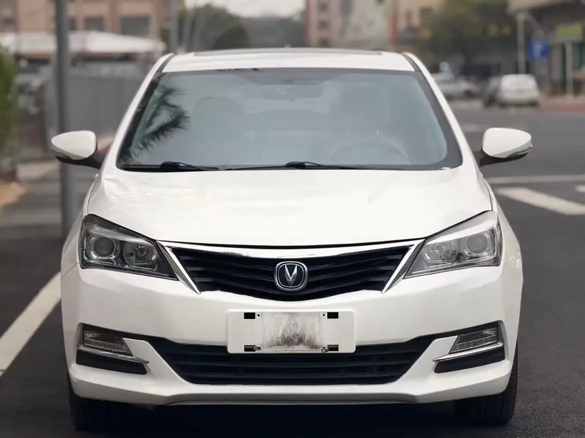 Changan Yuexiang V7