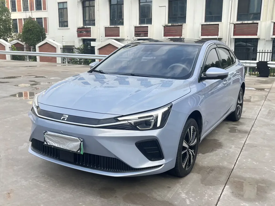 Rising Auto Feifan ER6