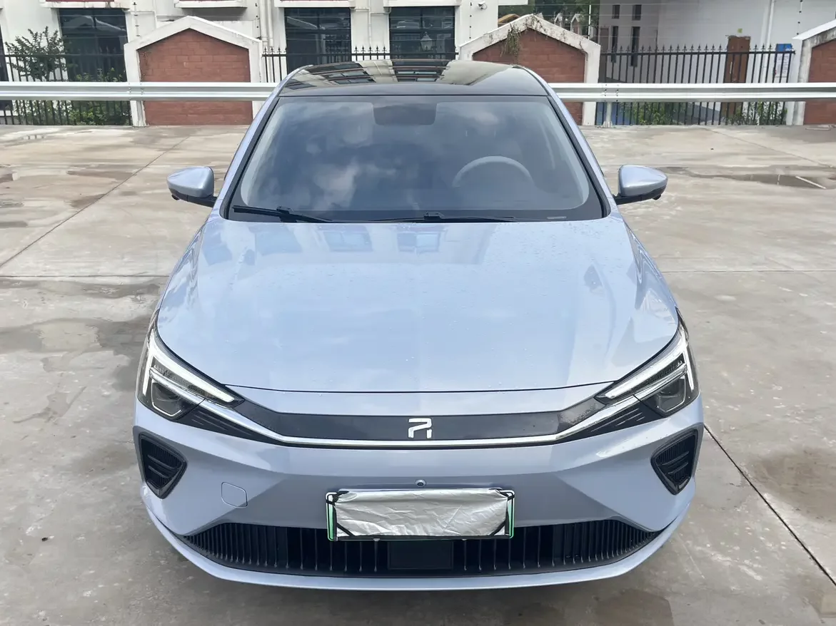 Rising Auto Feifan ER6