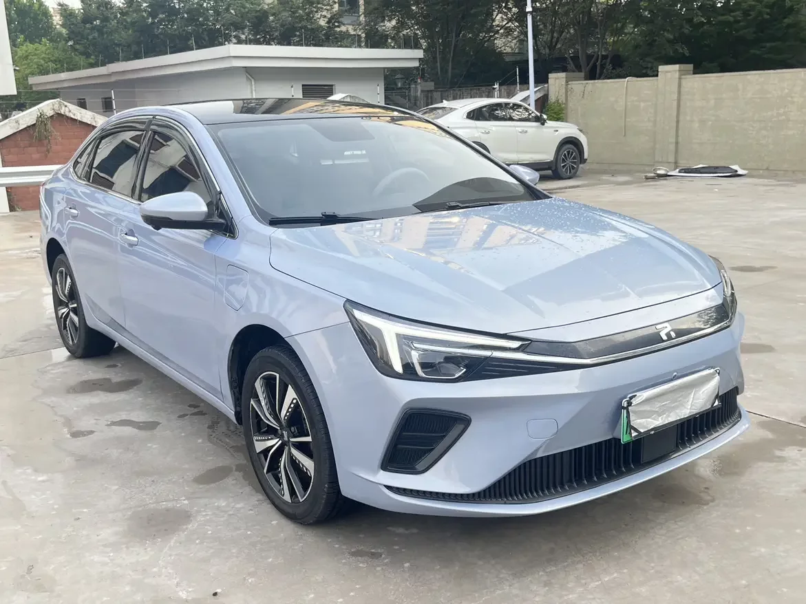 Rising Auto Feifan ER6