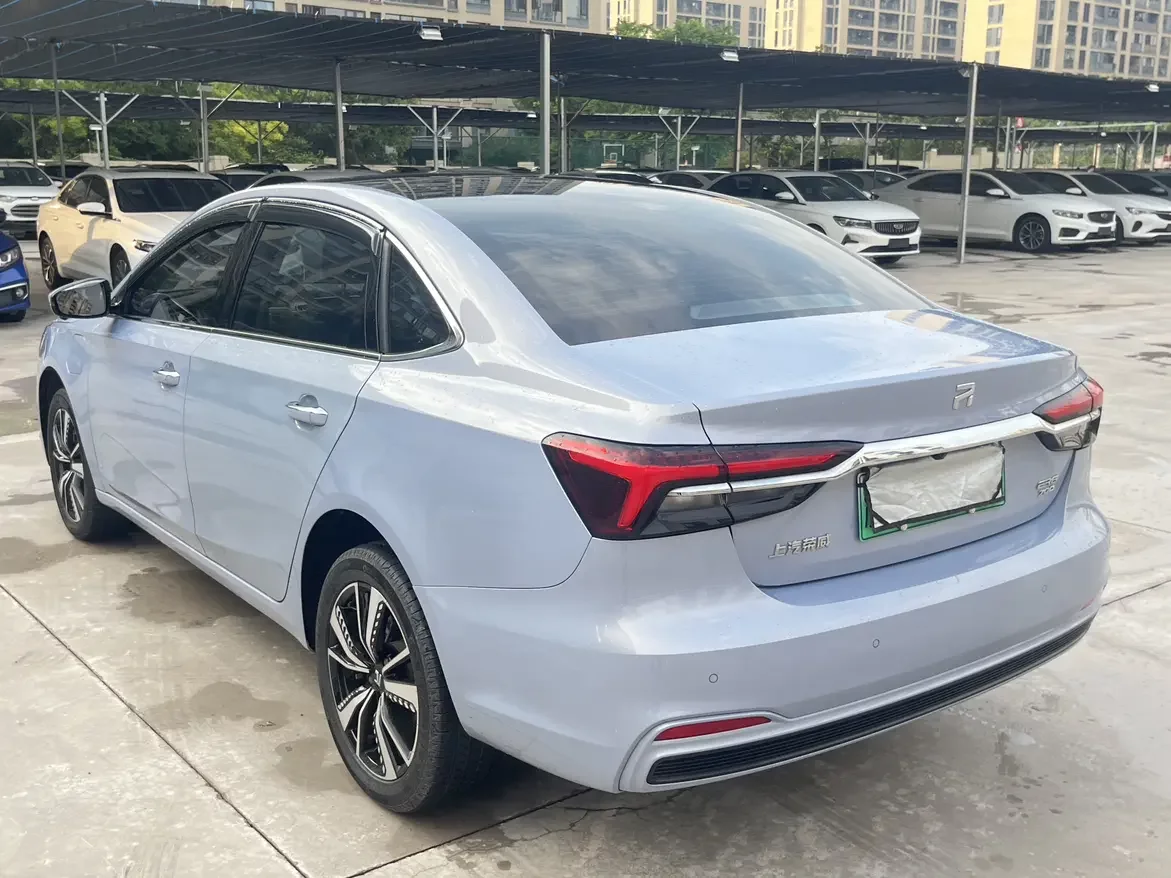 Rising Auto Feifan ER6