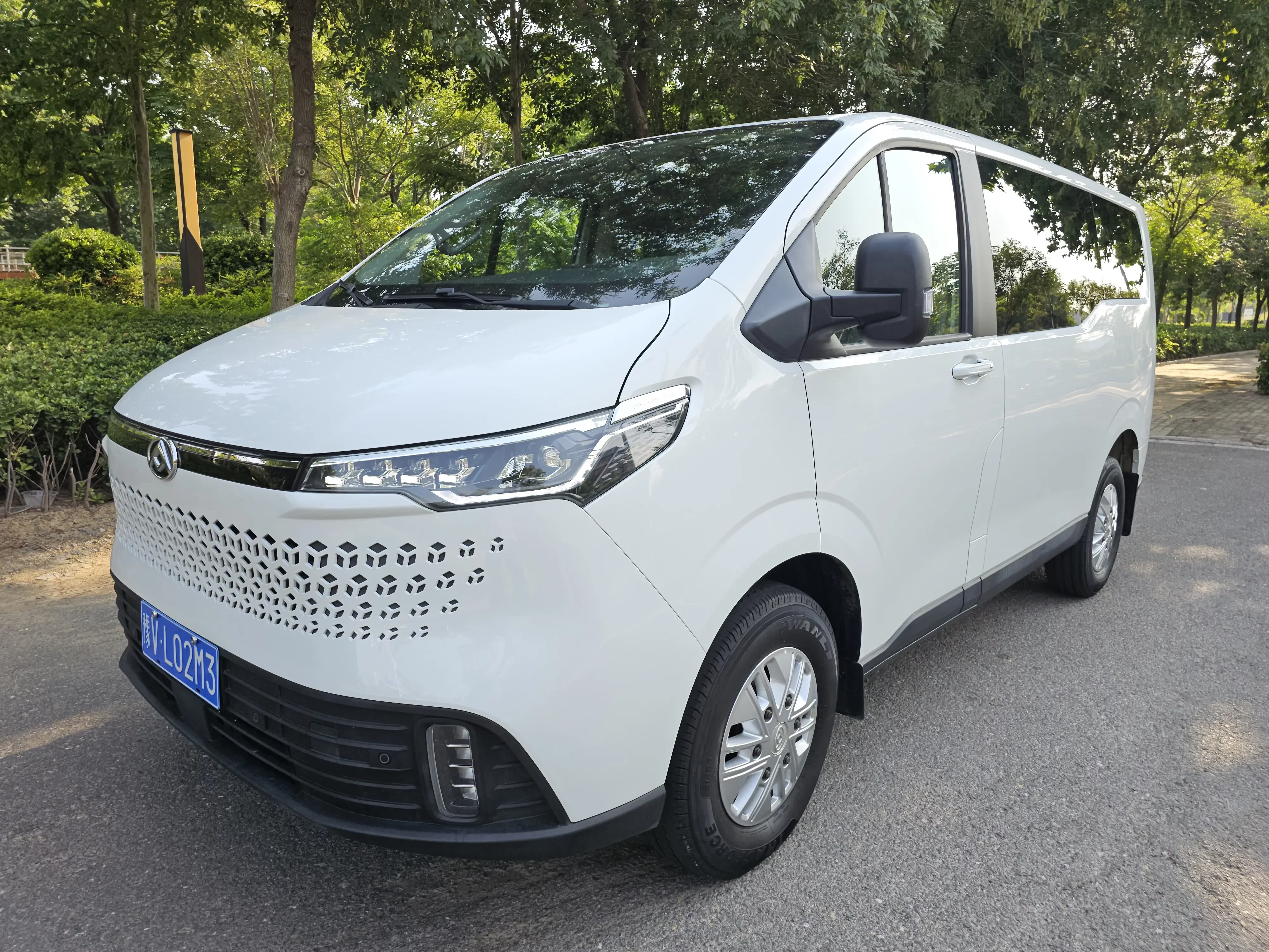 MAXUS XINTU V70