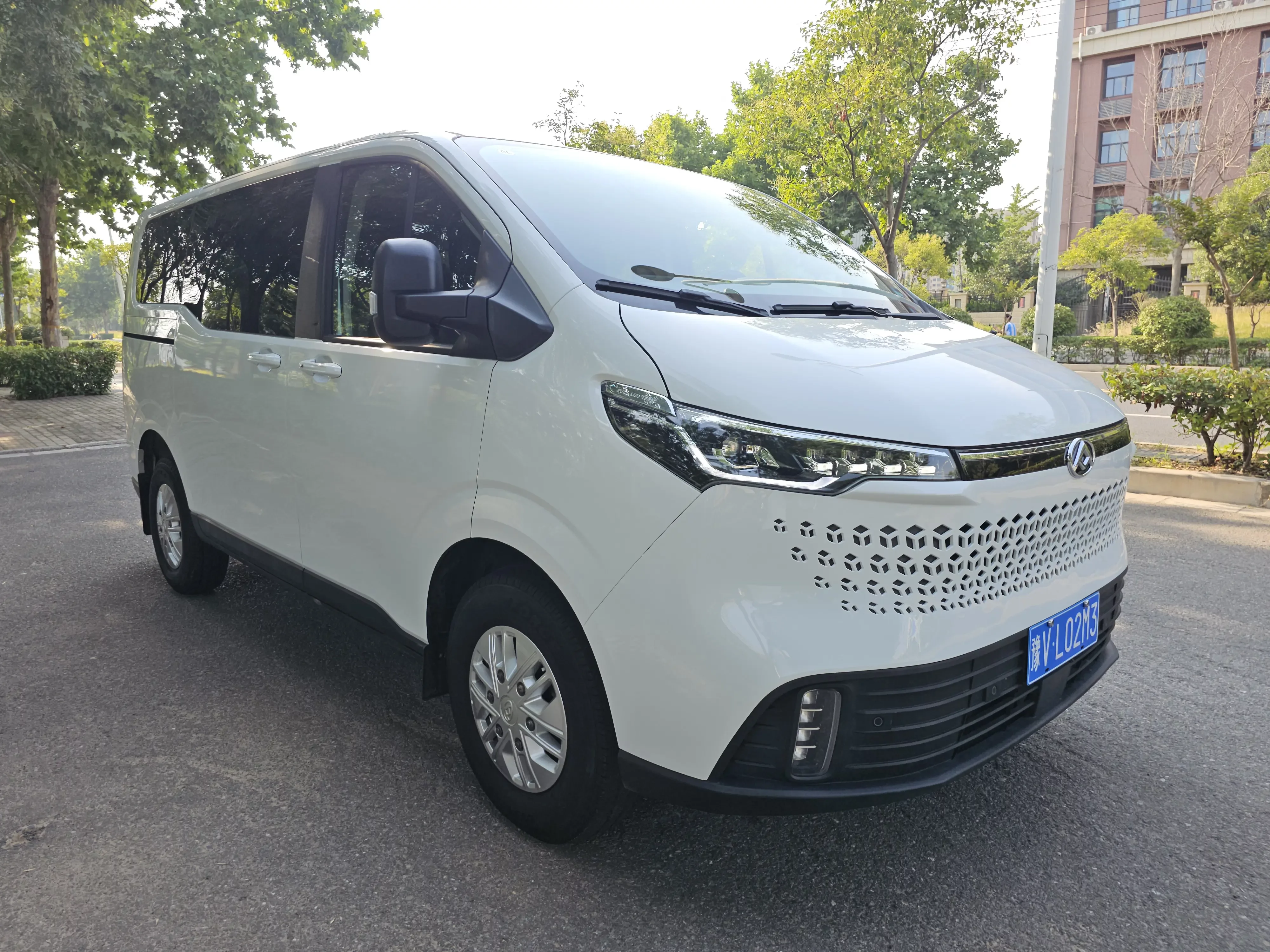 Datong Xintu V70