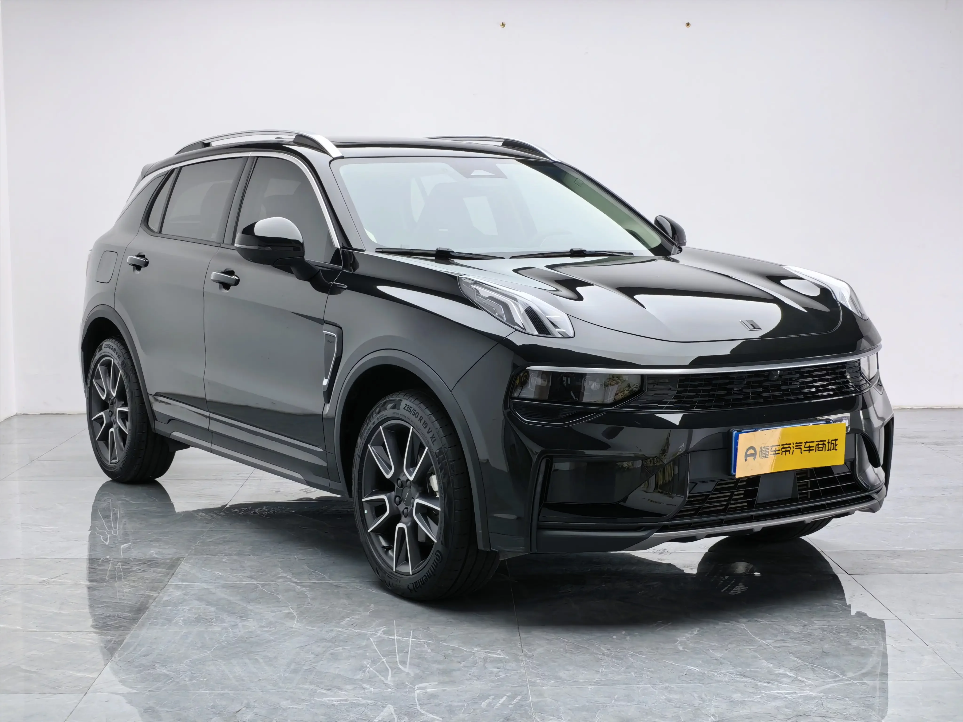 Lynk & Co 01