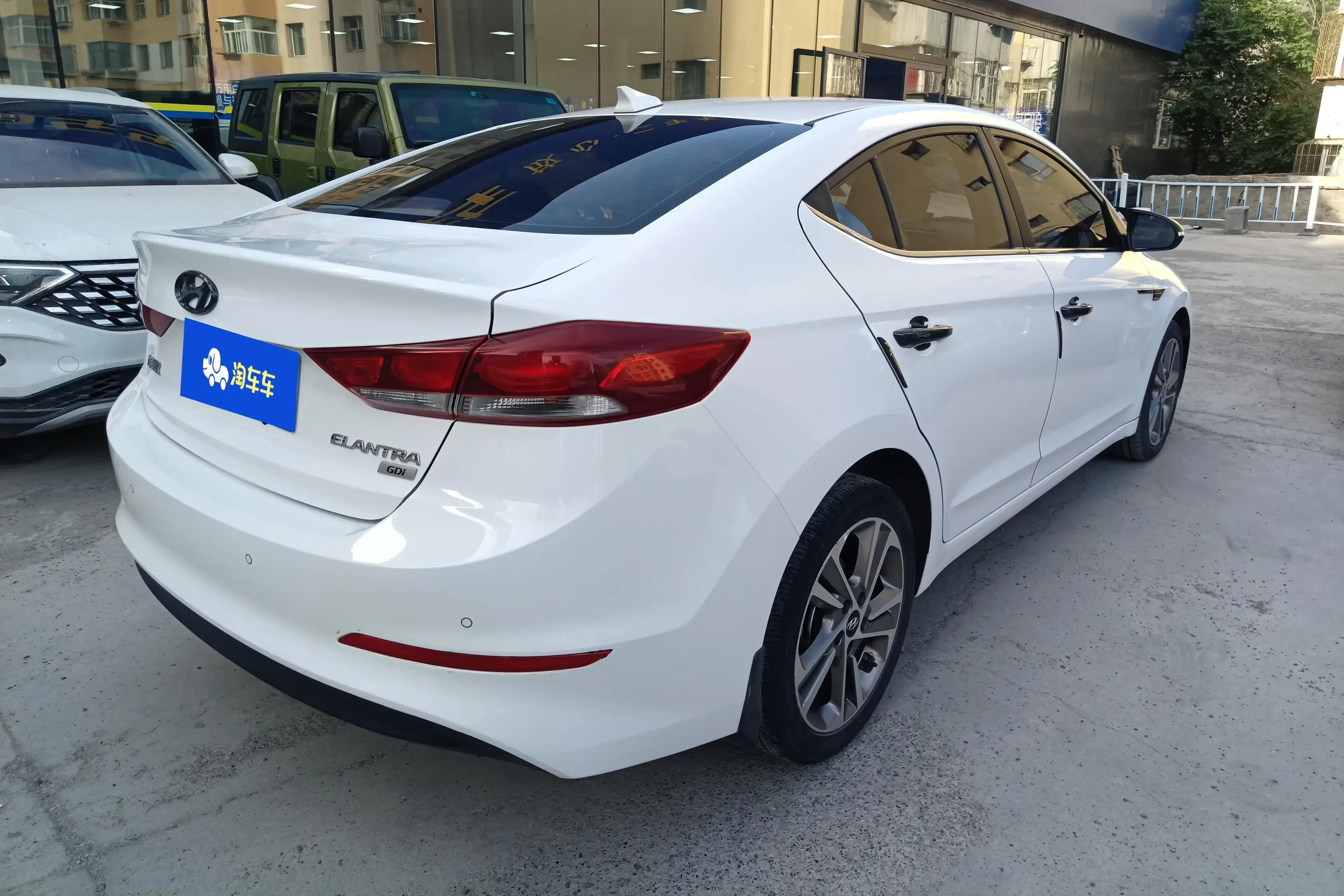 Hyundai lead