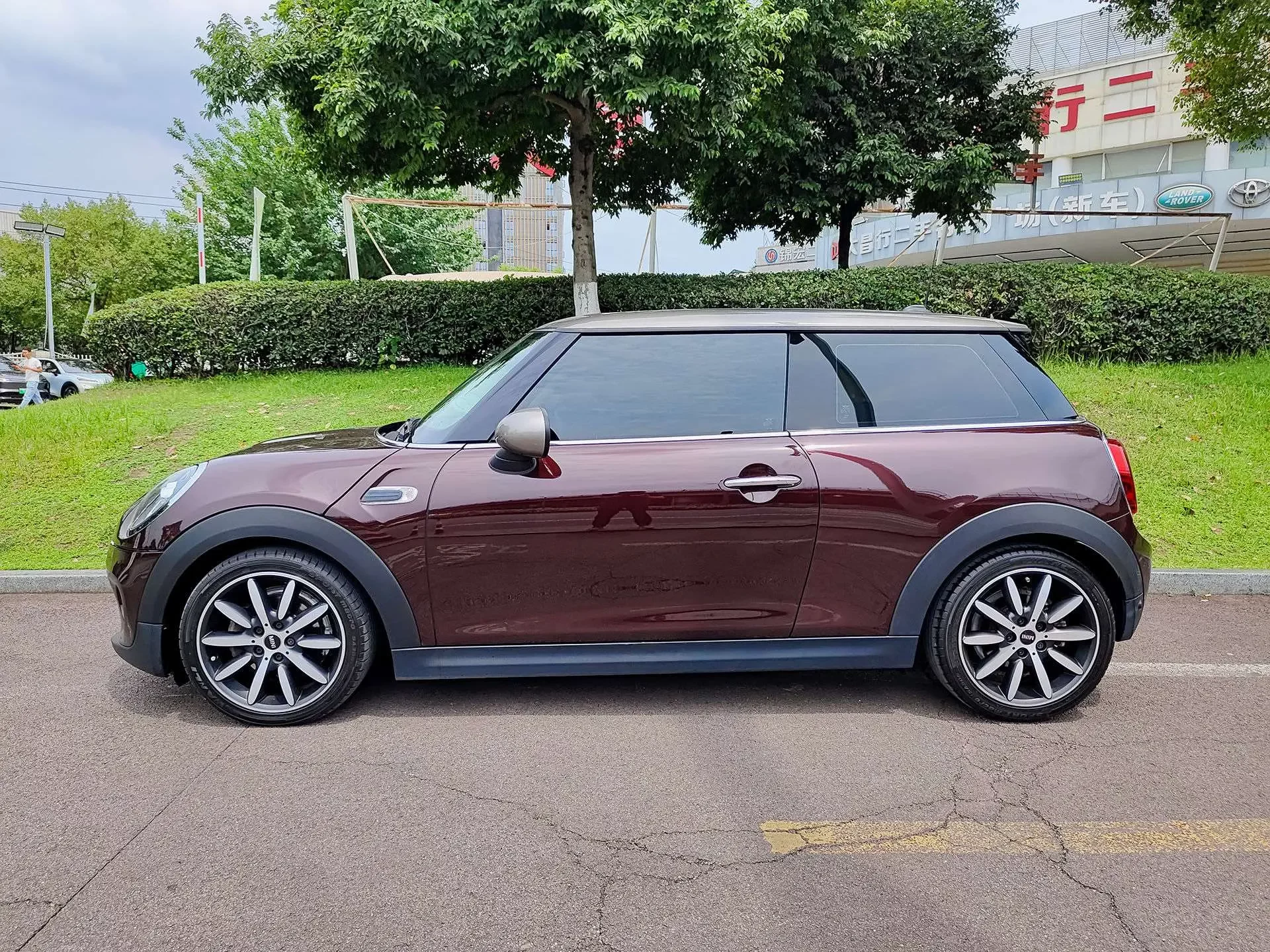 MINI 