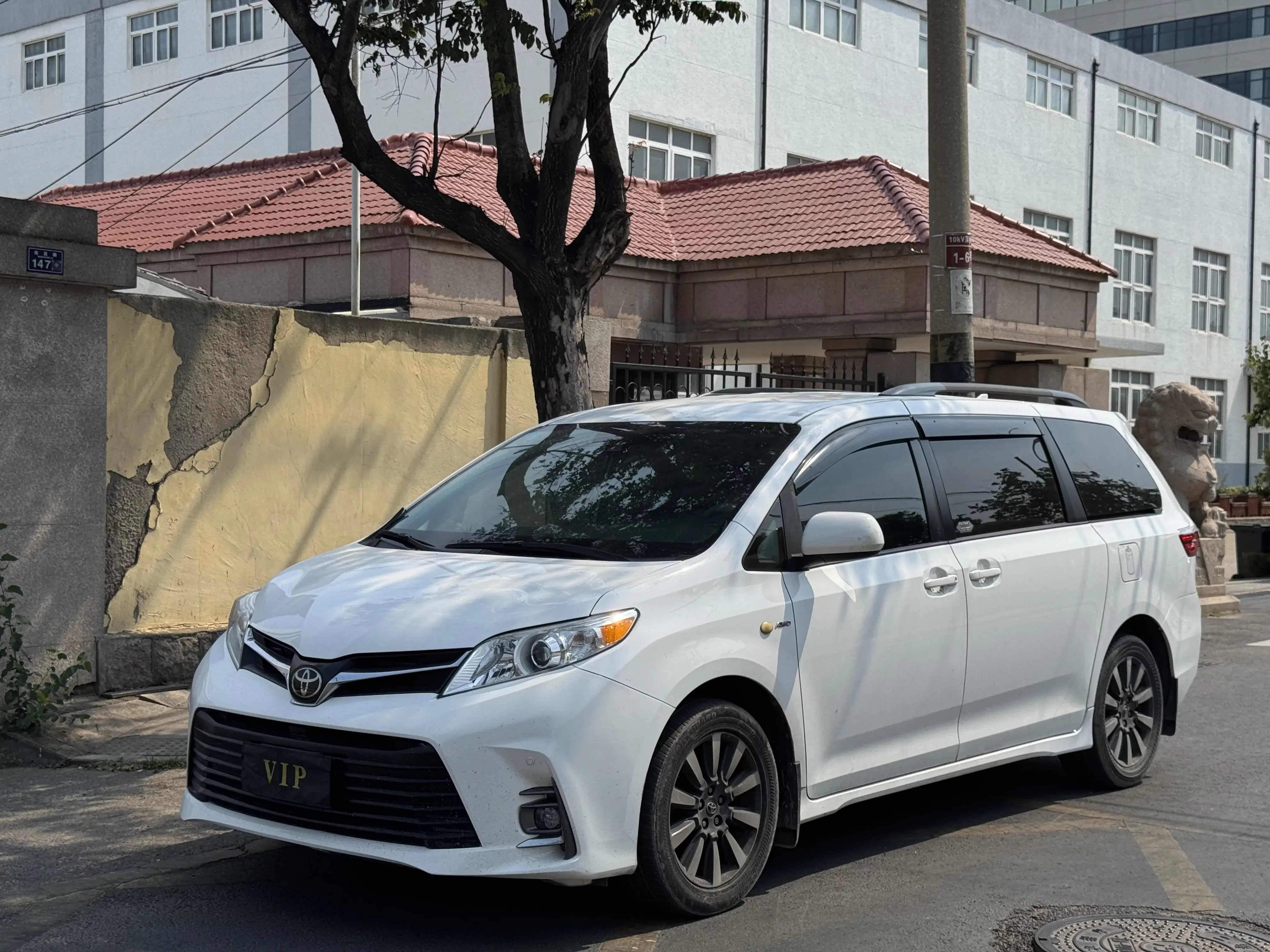 Toyota Sienna  из Китая