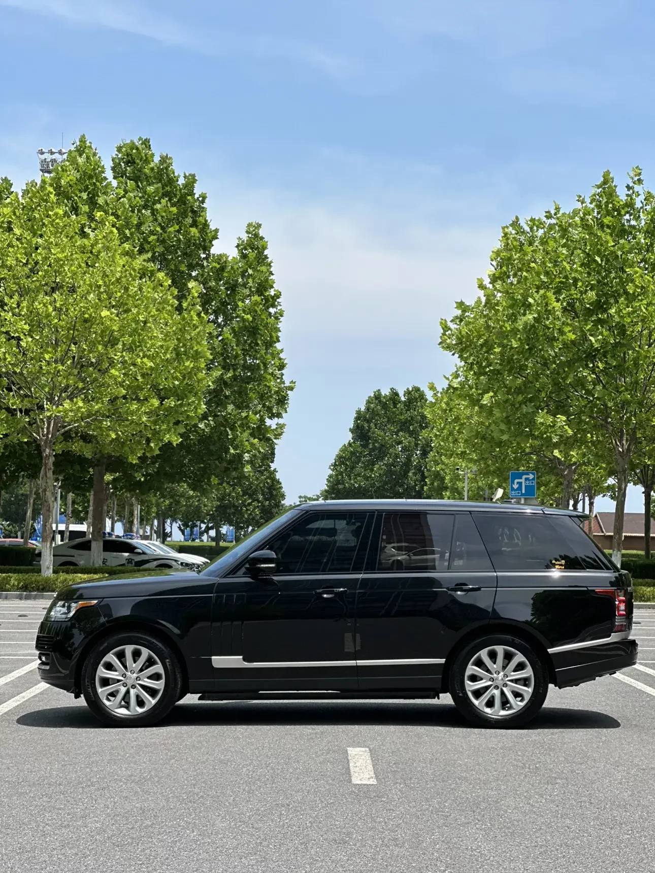 Land Rover range rover