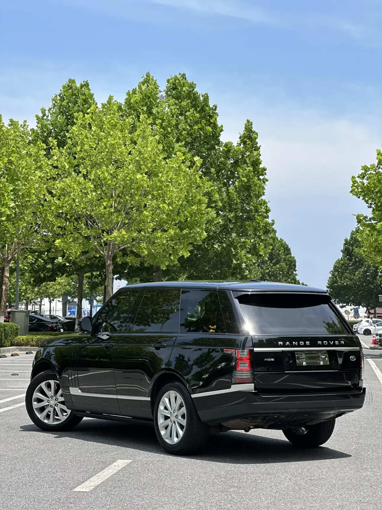 Land Rover range rover