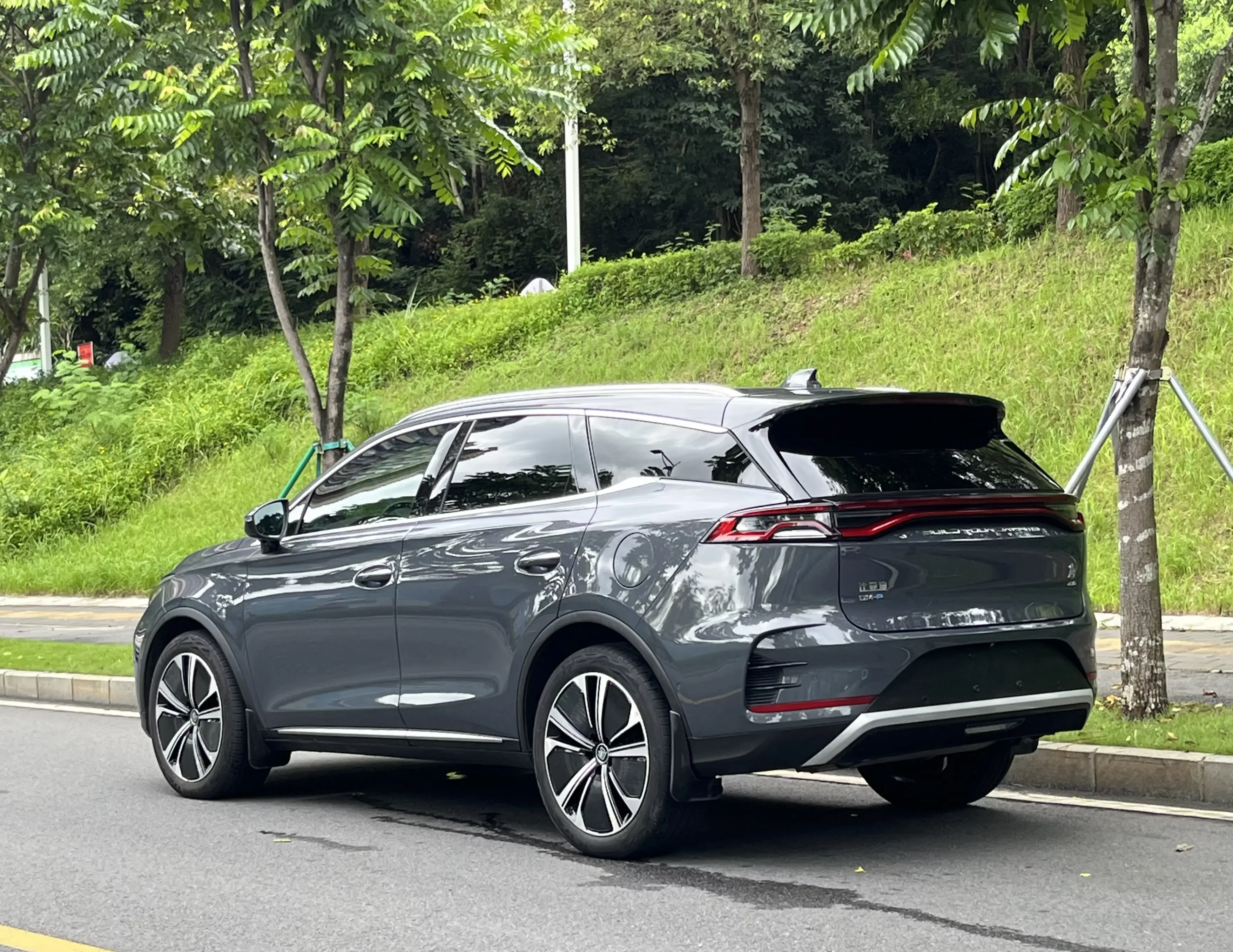 BYD Tang DM
