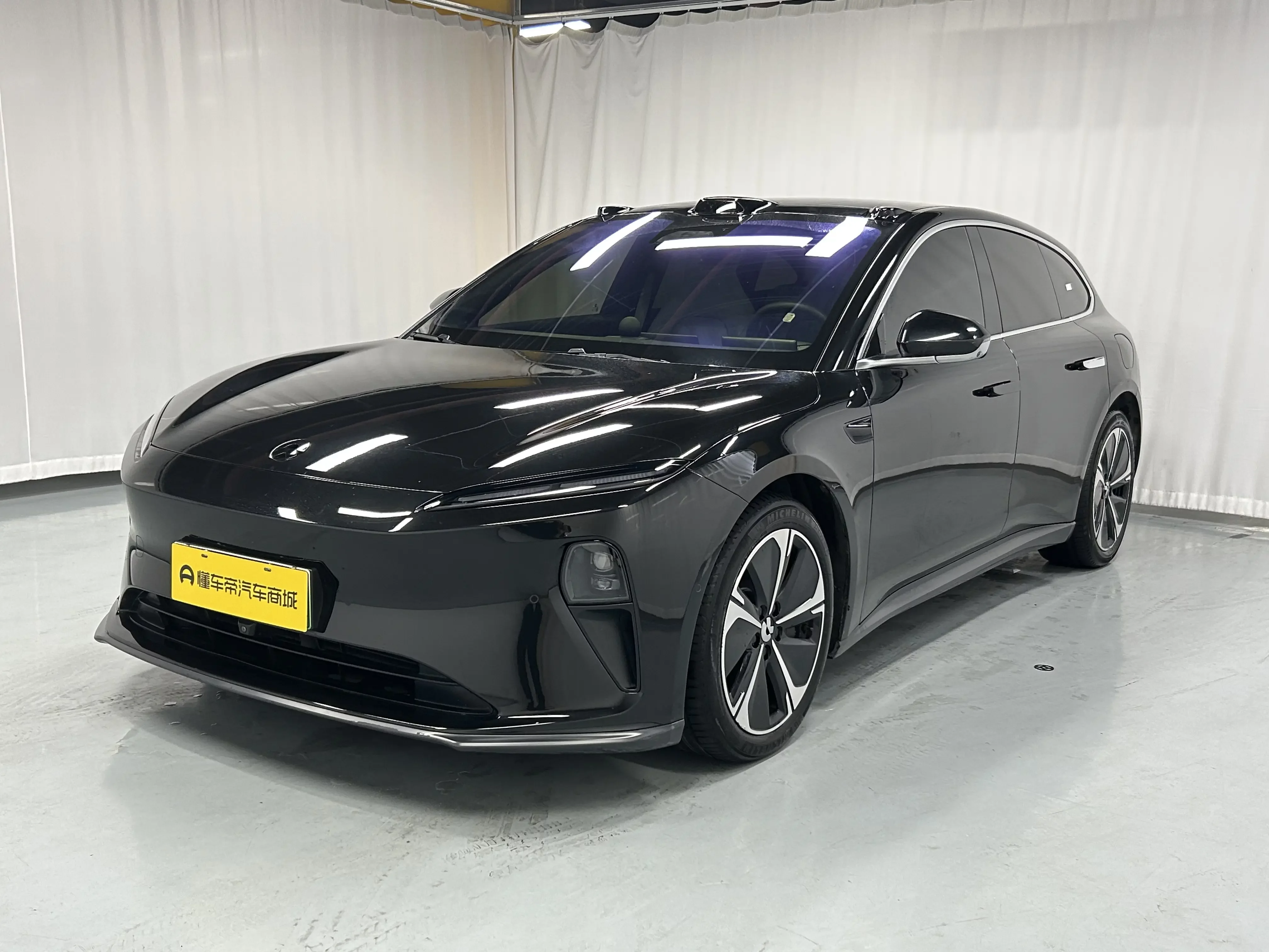 NIO ET5T