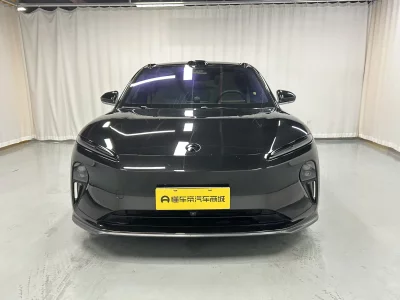 NIO ET5T