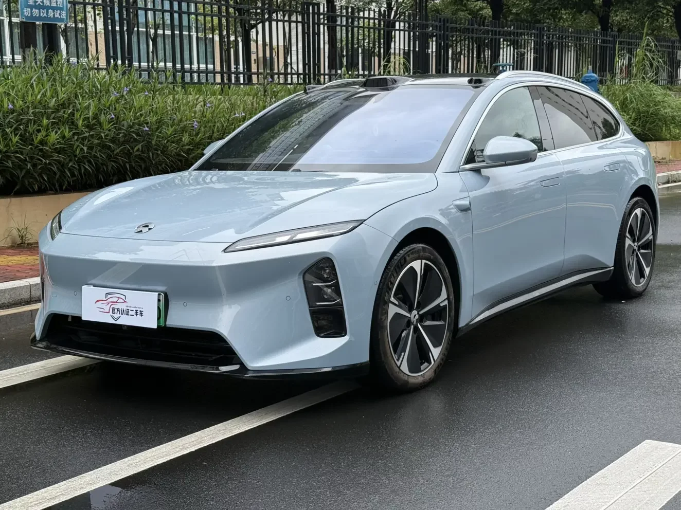 NIO ET5T