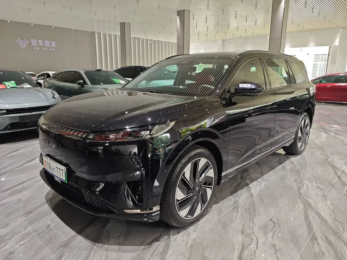 Dongfeng Yipai 008