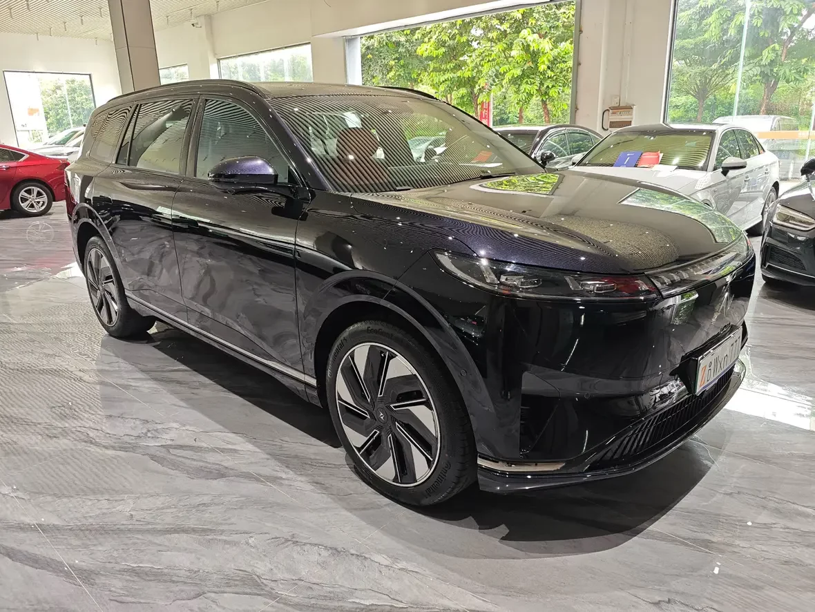 Dongfeng Yipai 008