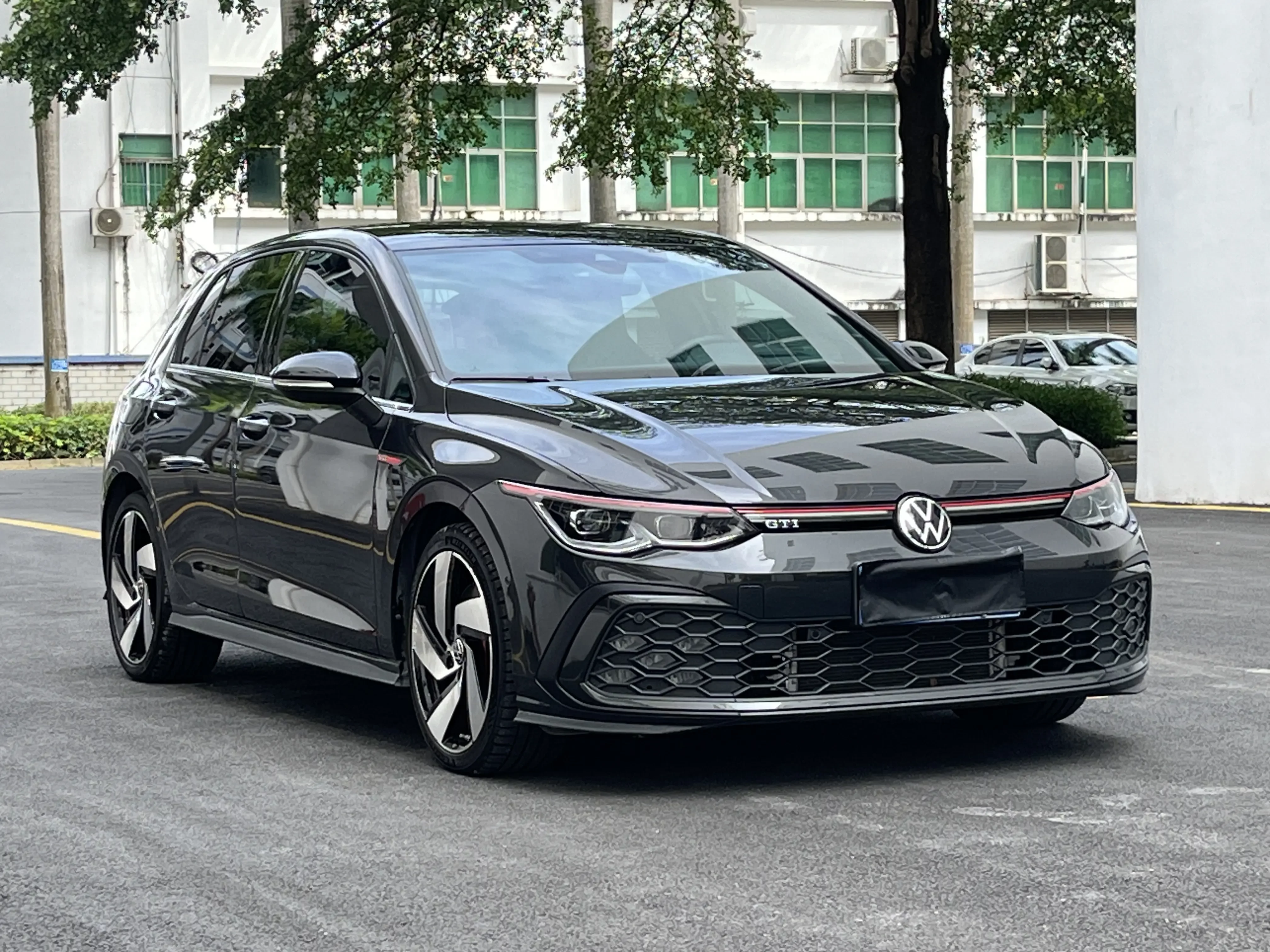 Volkswagen Golf GTI