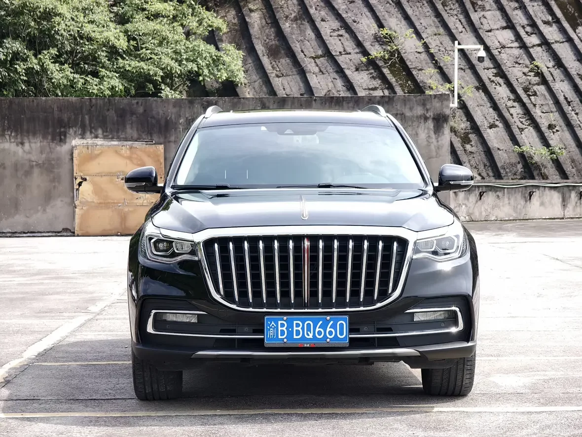 Hongqi HS7
