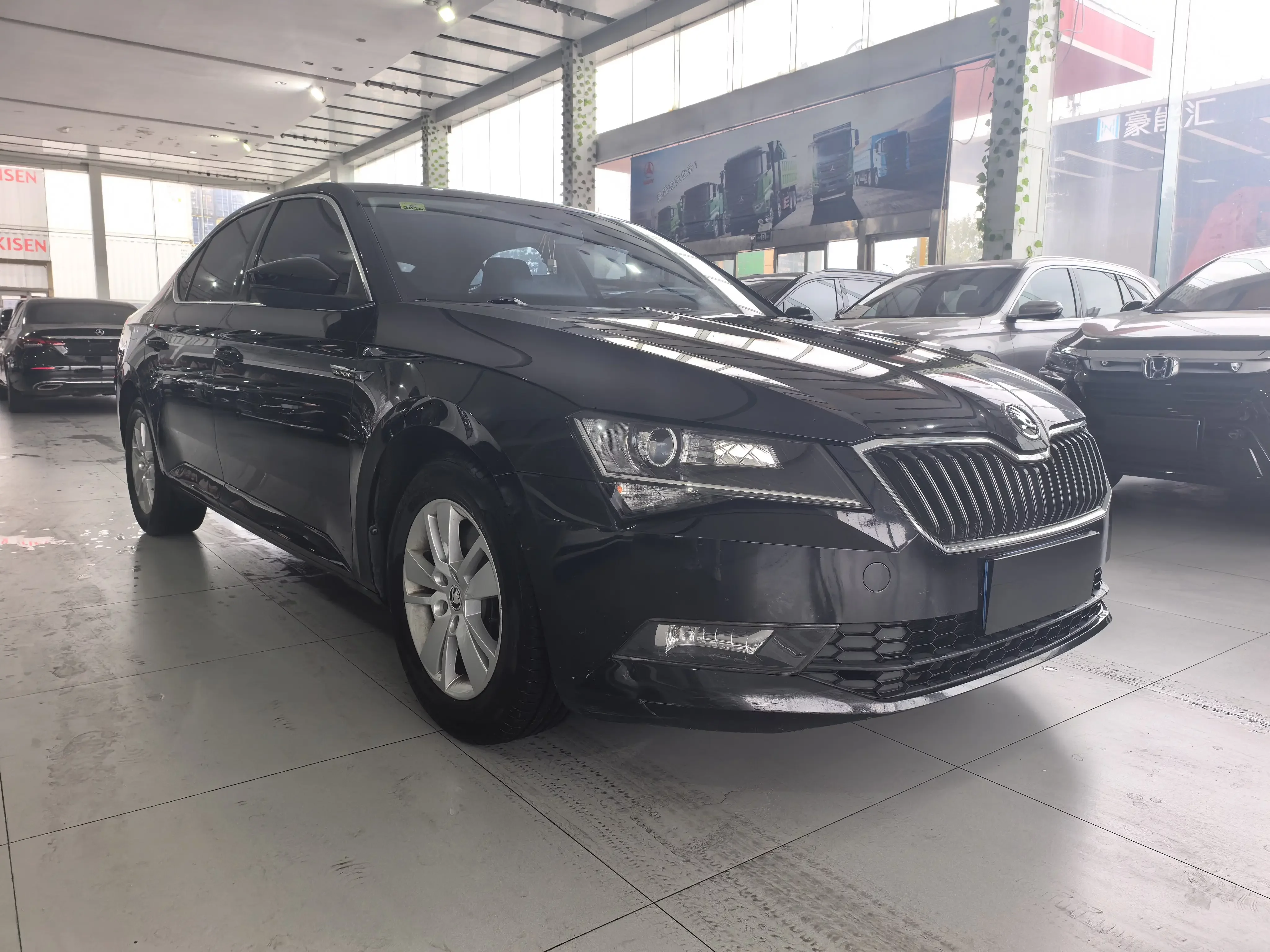 Skoda SuperB