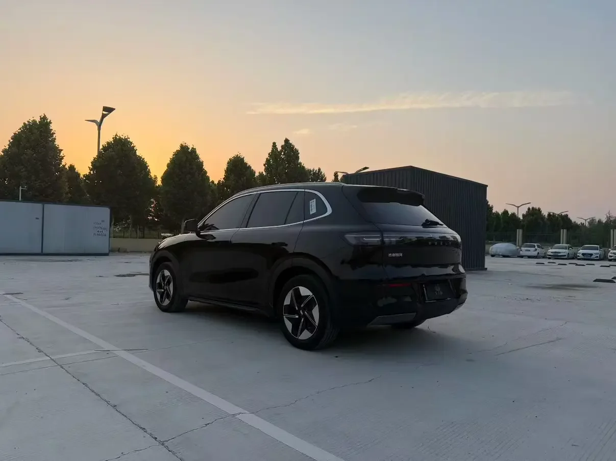 Geely Galaxy E5