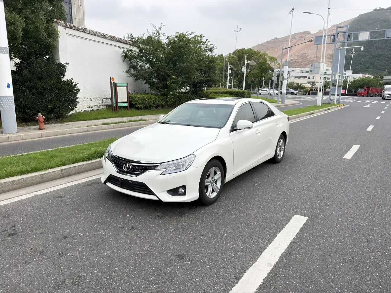 Toyota Ruizhi  из Китая