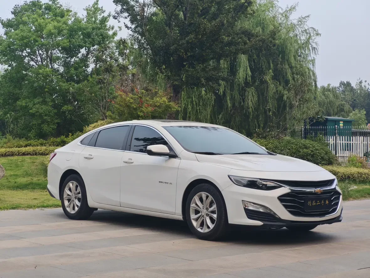 Chevrolet Malibu XL