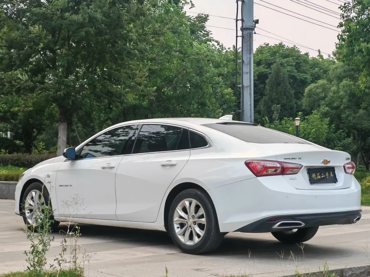 Chevrolet Malibu XL
