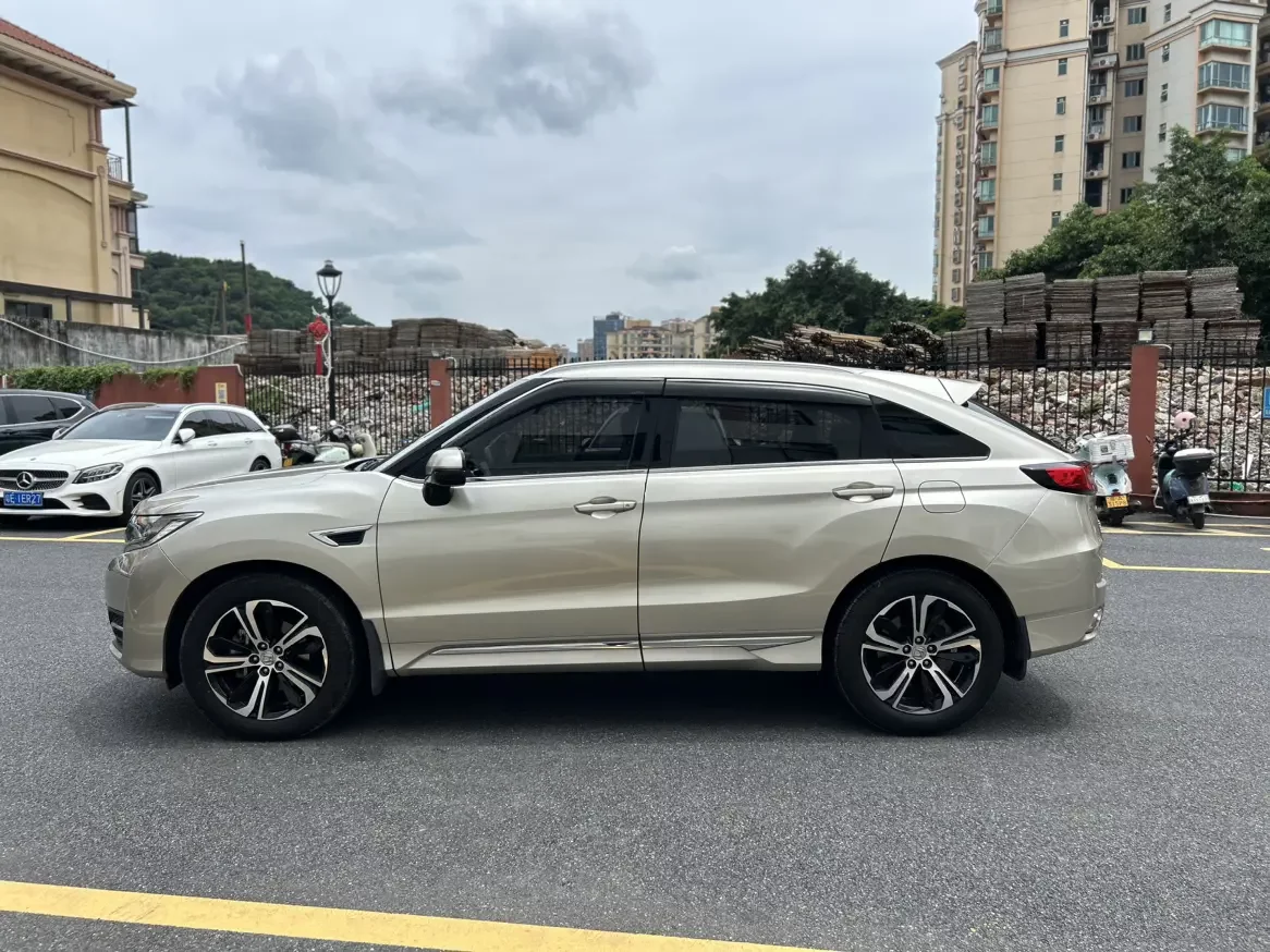 Honda UR-V