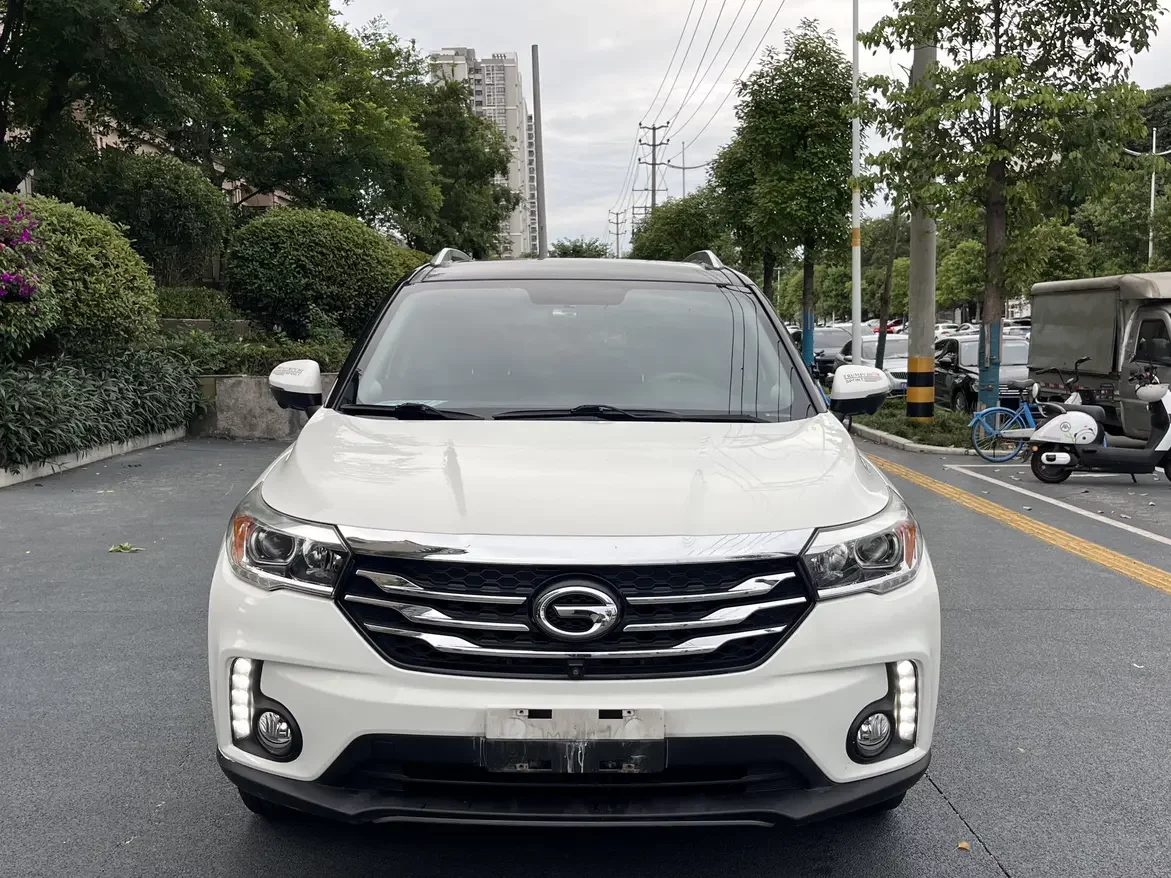 GAC Trumpchi GS4  из Китая
