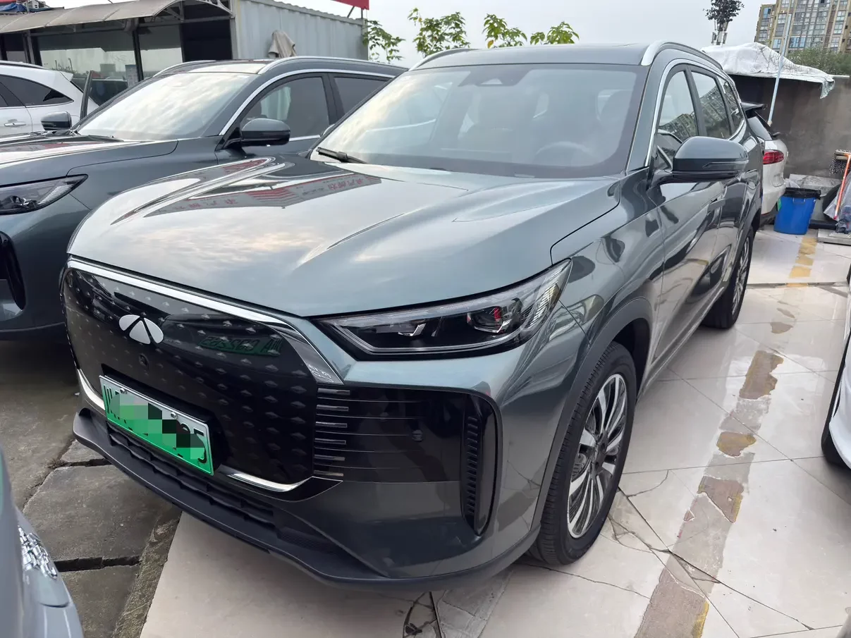 Chery Fengyun T8