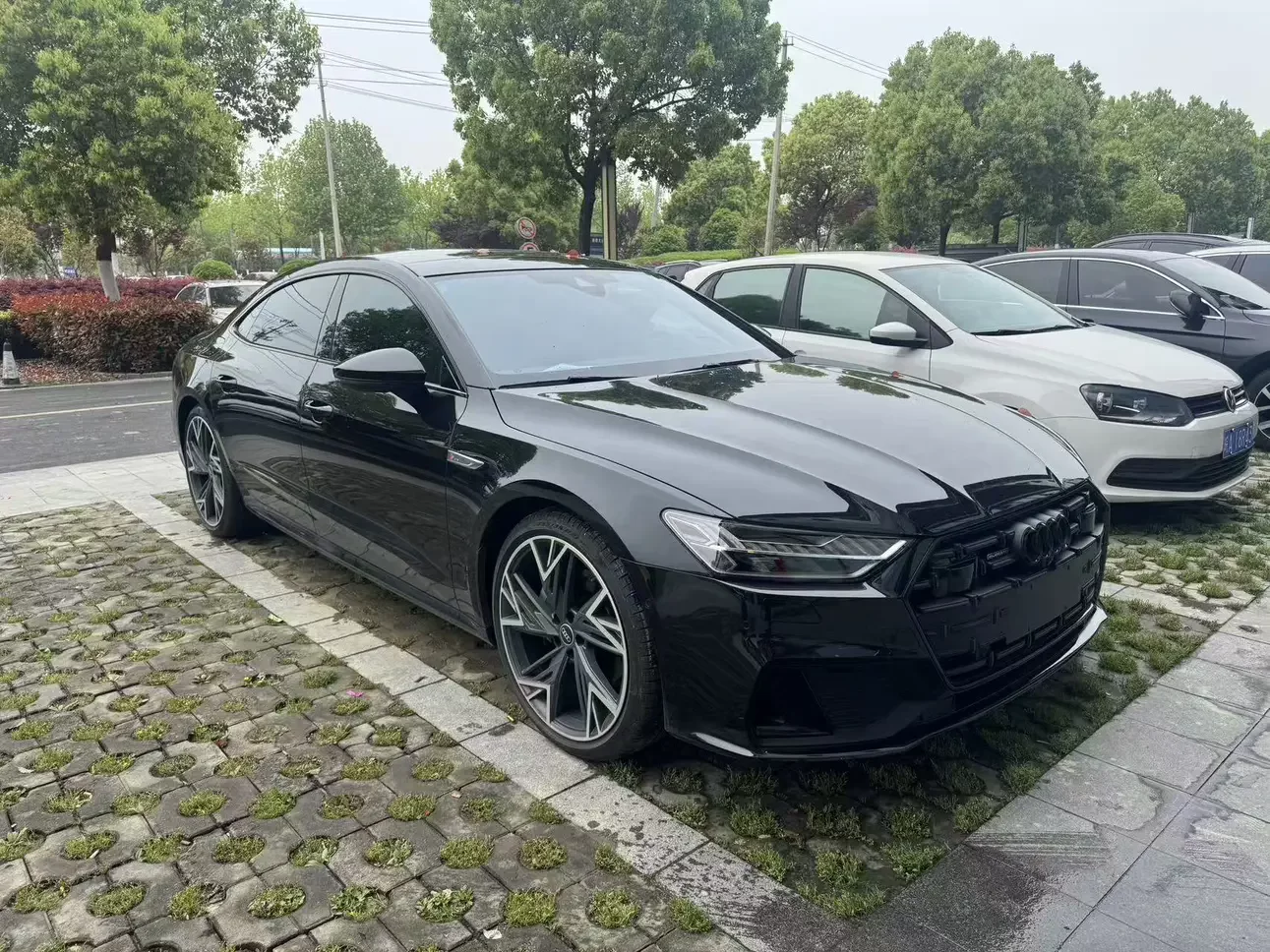 Audi A7L