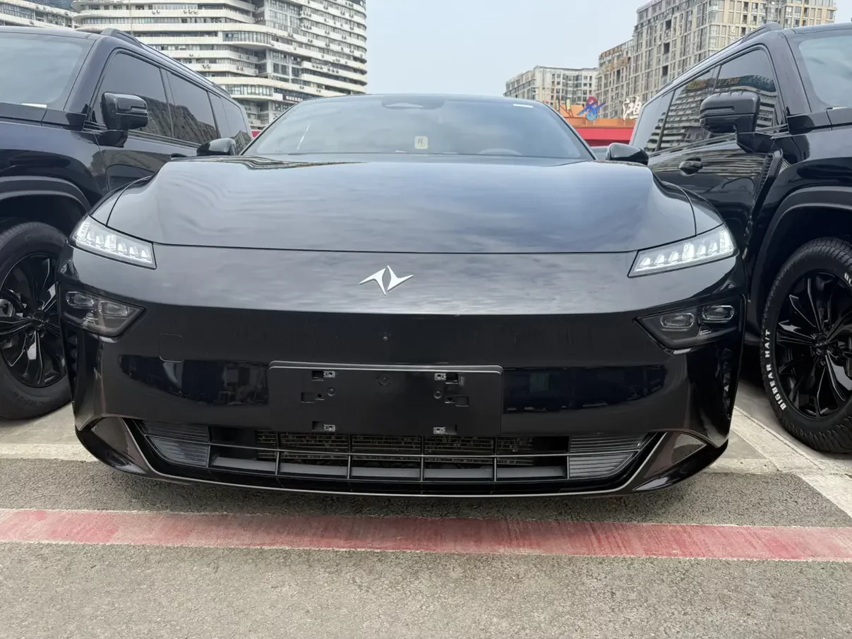 Dongfeng Yipai 007