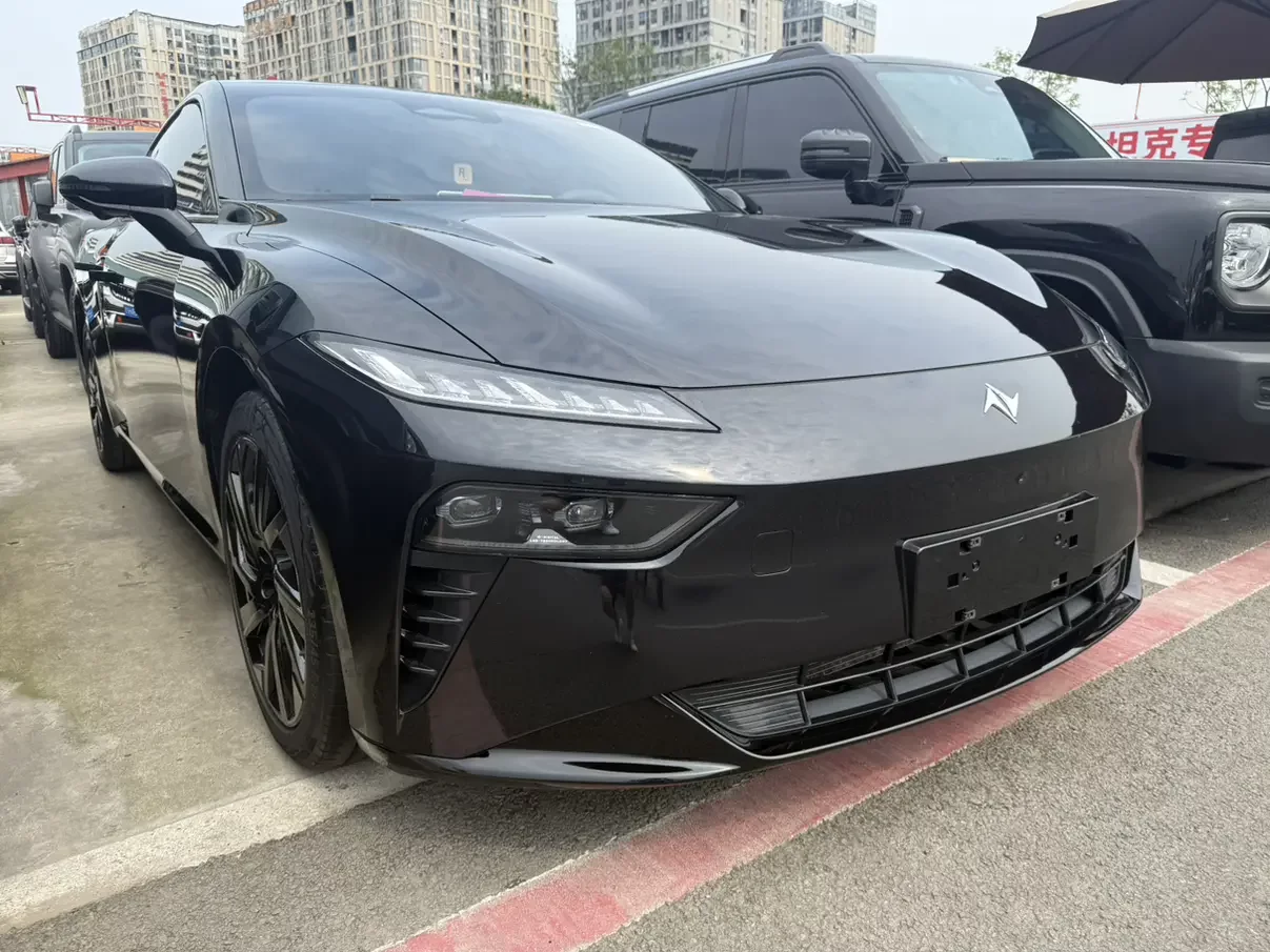 Dongfeng Yipai 007