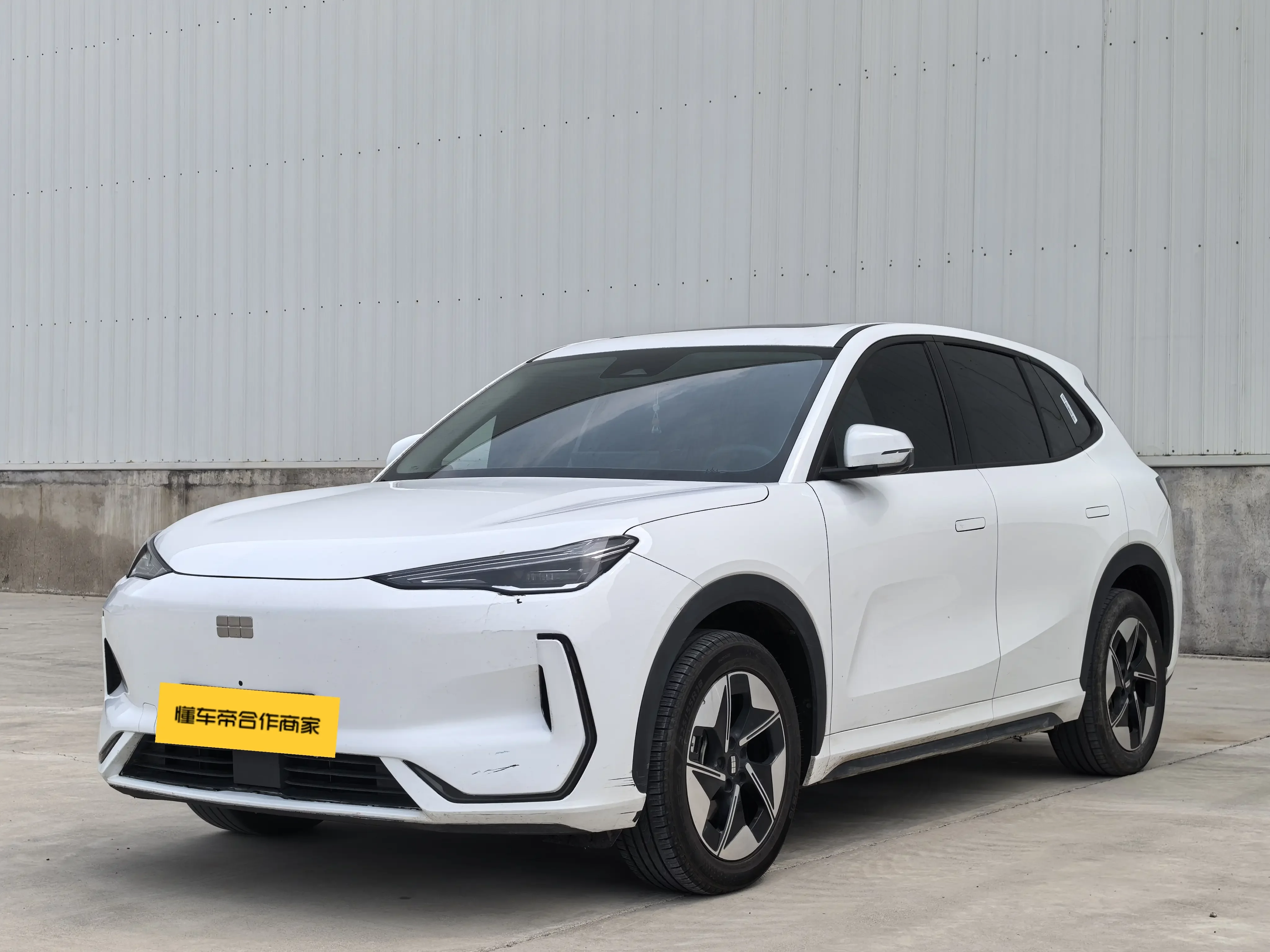 Geely Galaxy E5