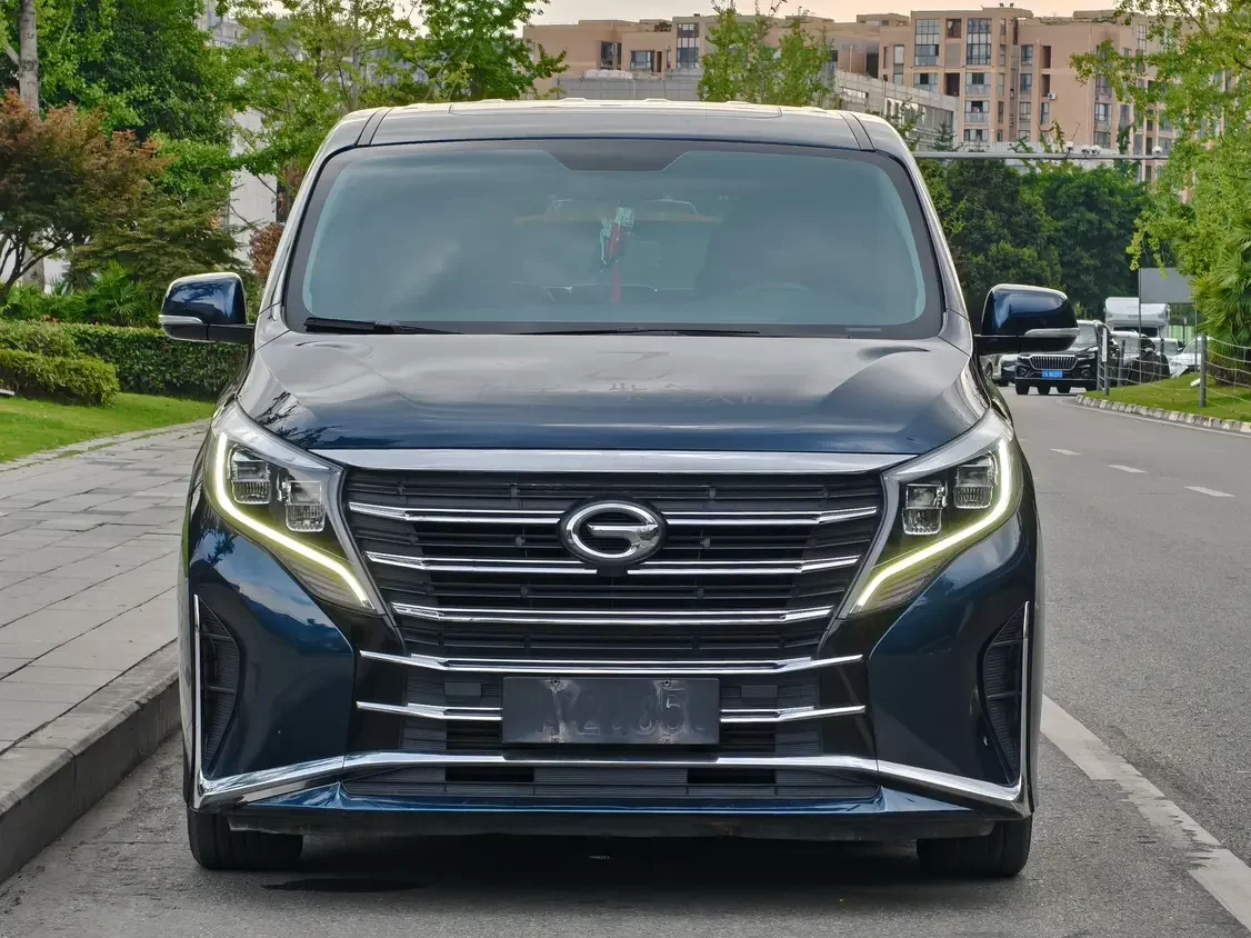 GAC Trumpchi M8  из Китая
