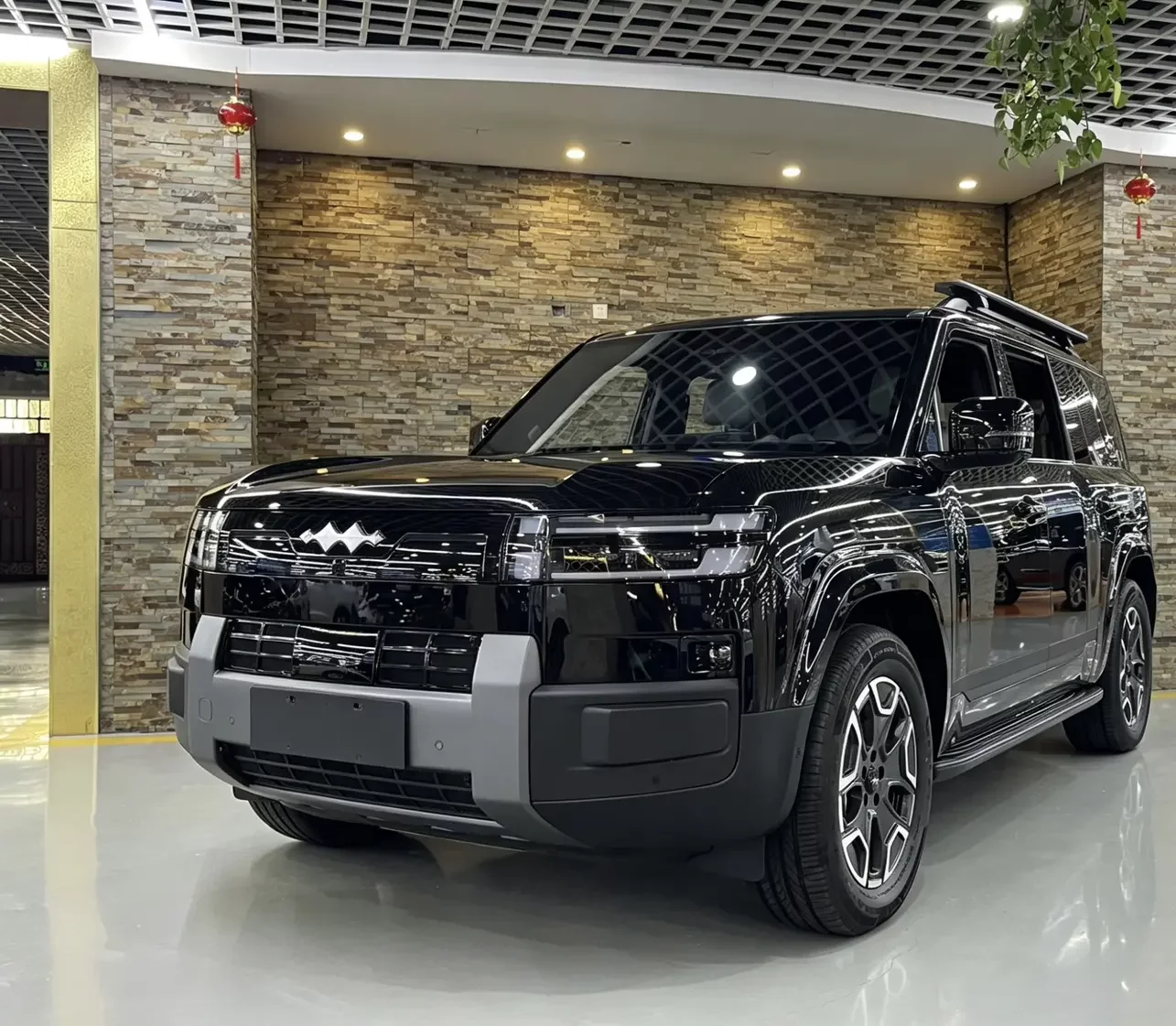 BYD Leopard Titanium 7 PHEV