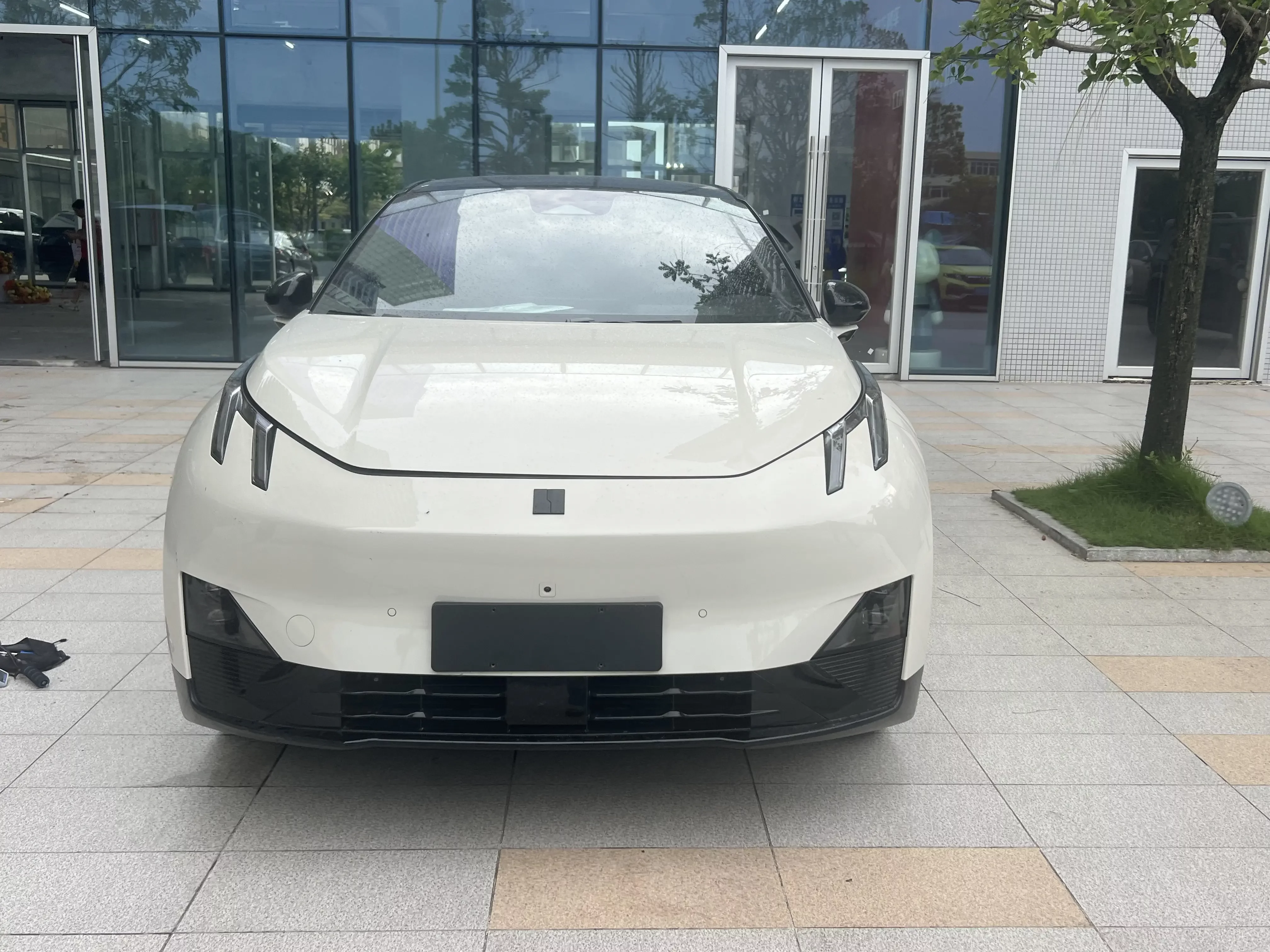 Lynk & Co Z20
