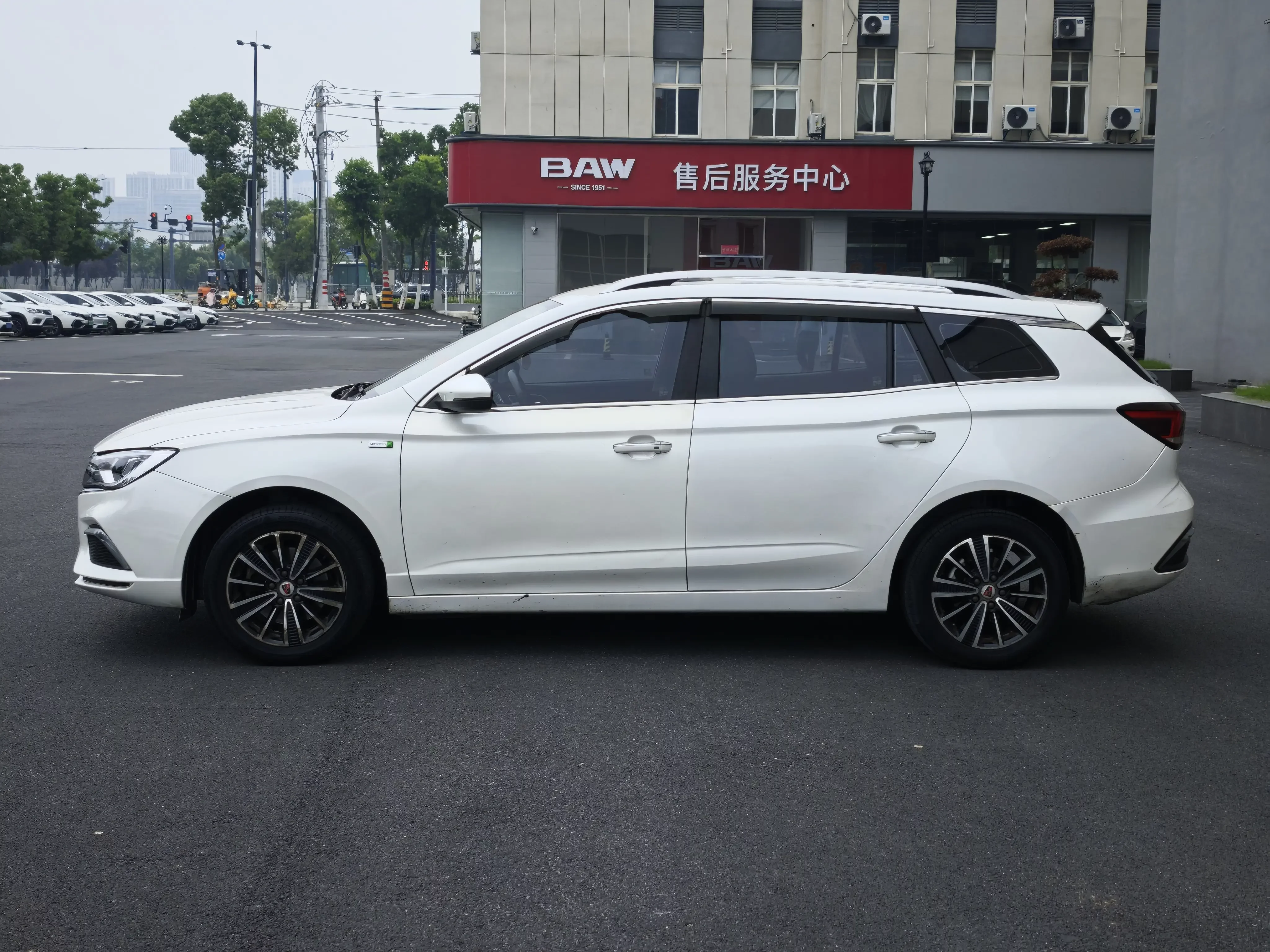 Roewe Ei5